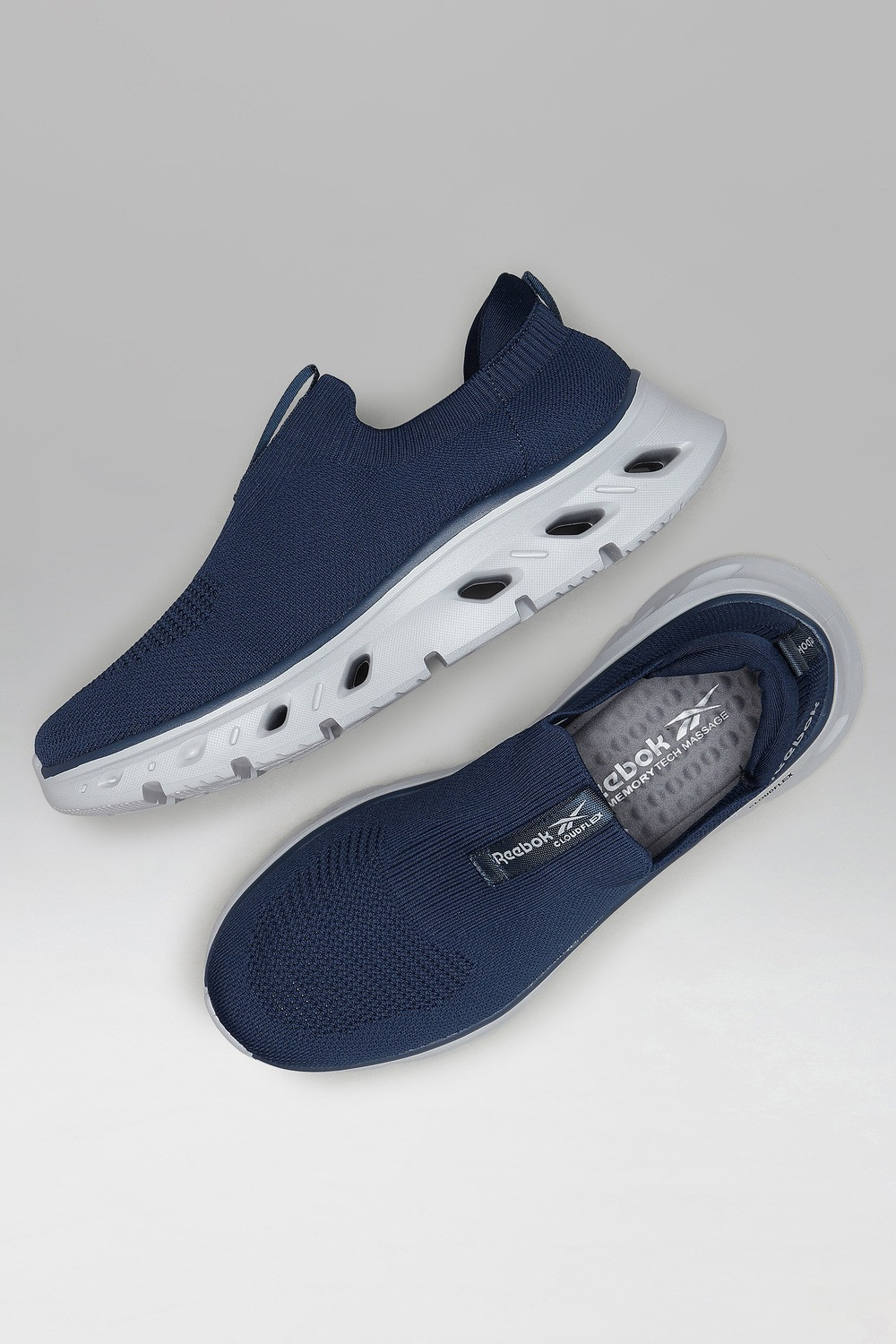 Image of REEBOK CLOUDFLEX HIGHLIGHTER Walking Shoes For Men