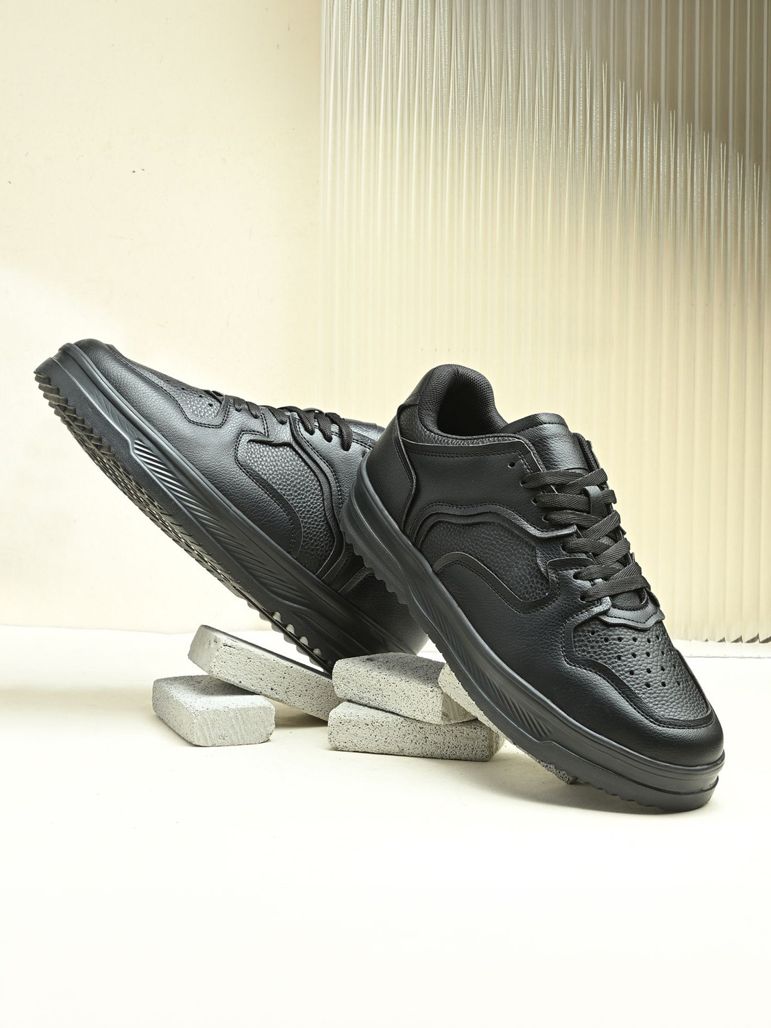 Image of HRX by Hrithik Roshan EFC--9098 Sneakers For Men