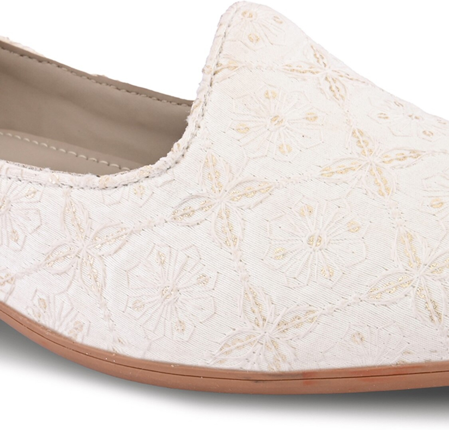 Image of House of Pataudi Floral Design White Nagra Slipon Mojari | Embroidered| Wedding, Ethnic wear Loafers For Men