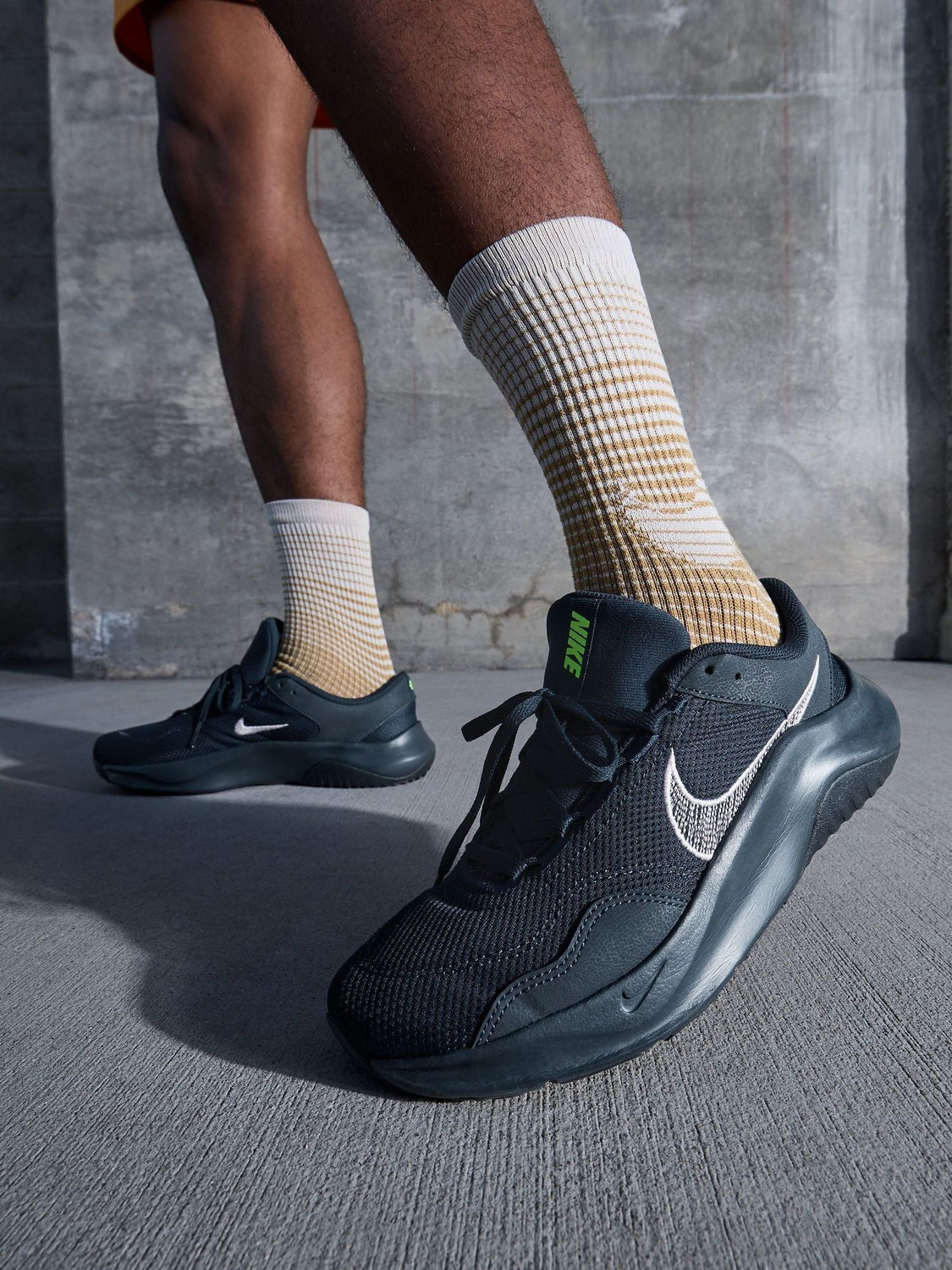 Image of NIKE M LEGEND ESSENTIAL 3 NN Training & Gym Shoes For Men