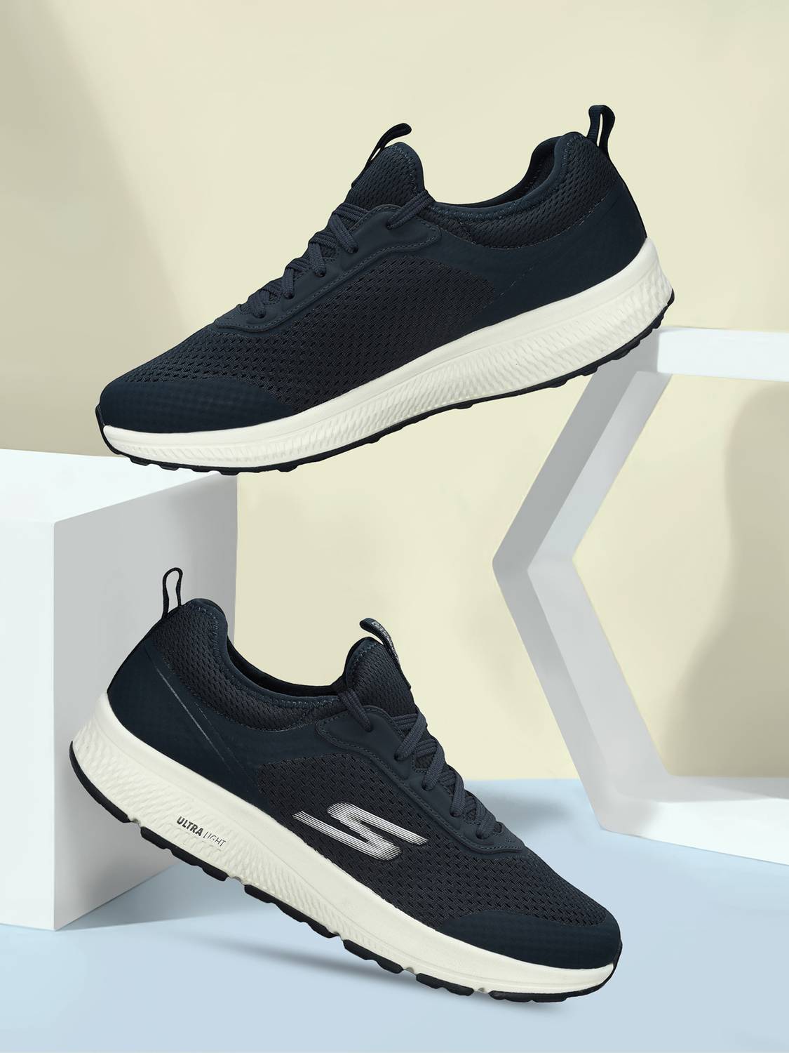 Skechers GO RUN CONSISTENT Outdoors For Men (Navy , 11)