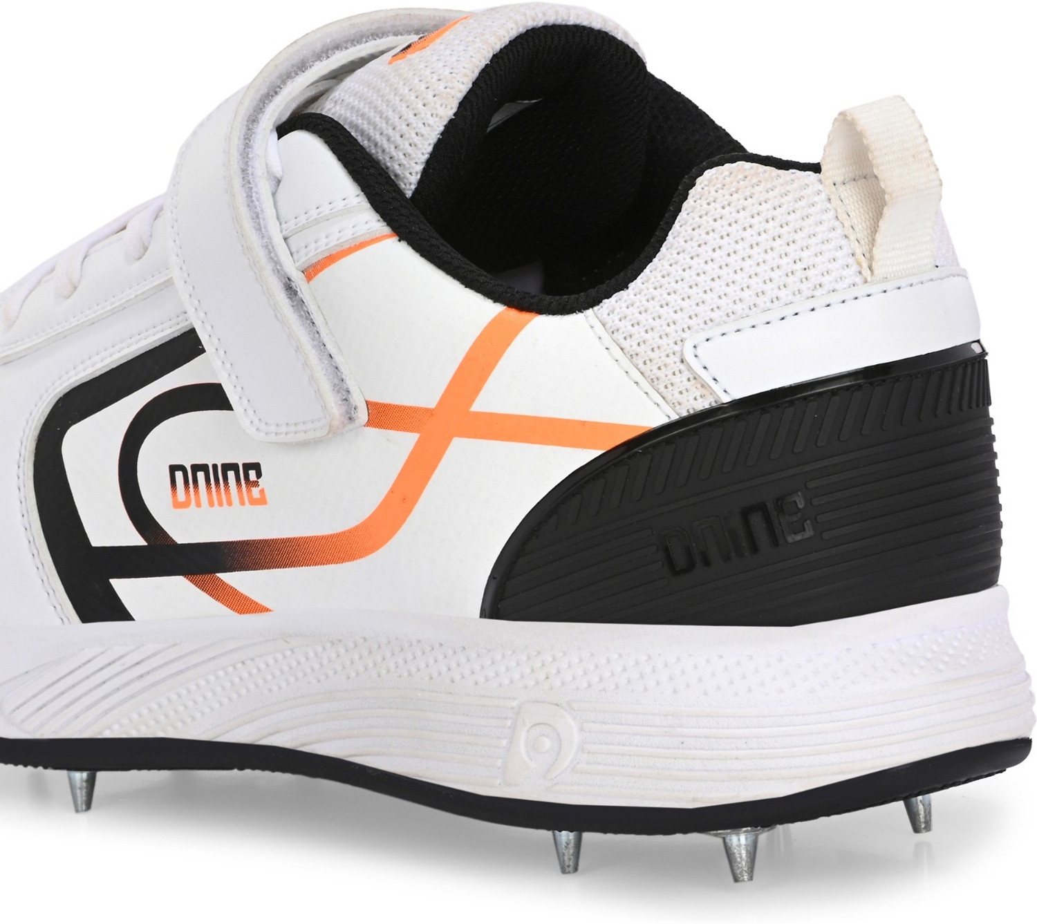 Image of Dnine CLASSIC-Bowling Spike Cricket Shoes For Men