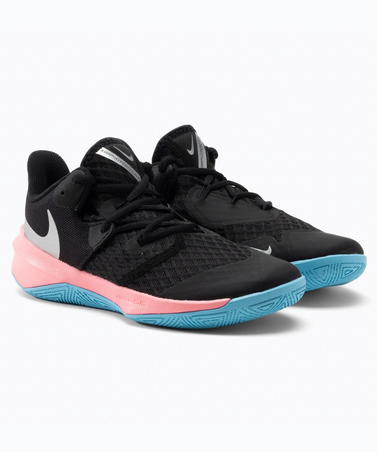 nike badminton trainers