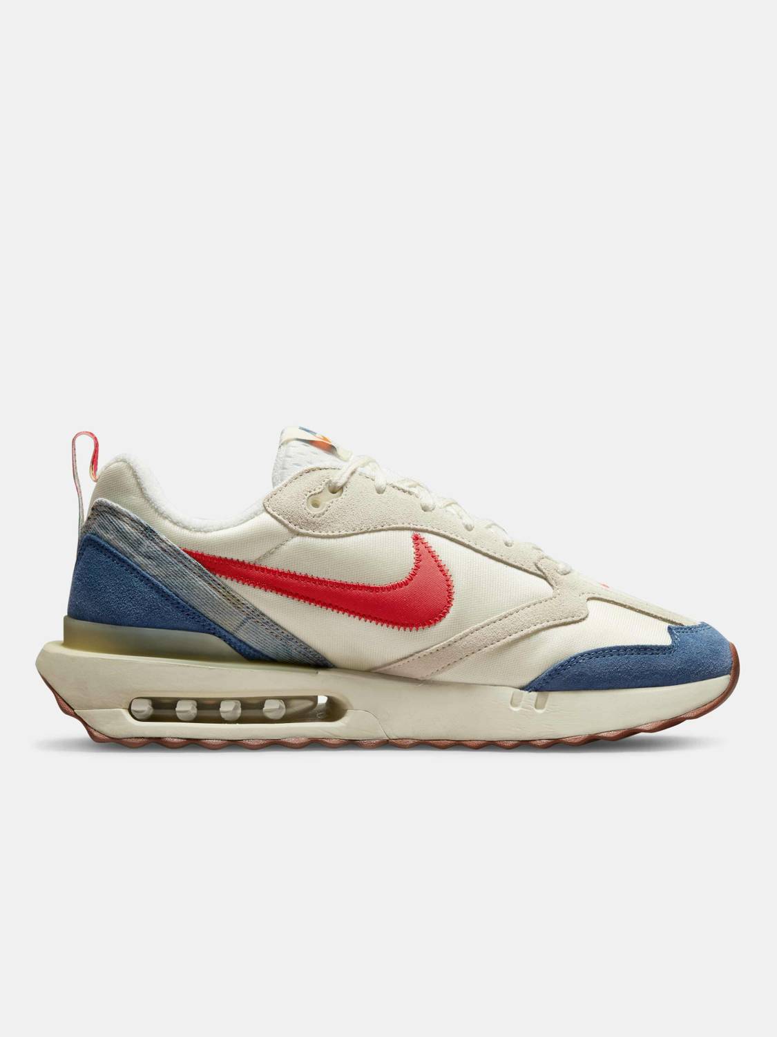 NIKE AIR MAX DAWN Unisex White Sneakers - Image 3