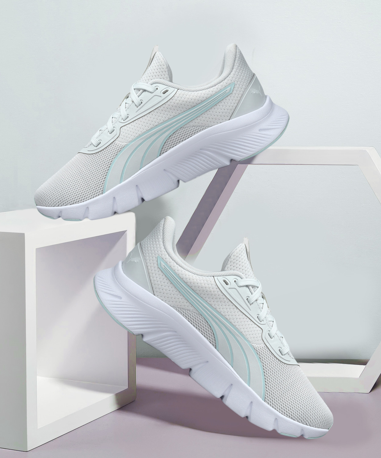 Image of PUMA FlexFocus Lite Moderns Running Shoes For Women