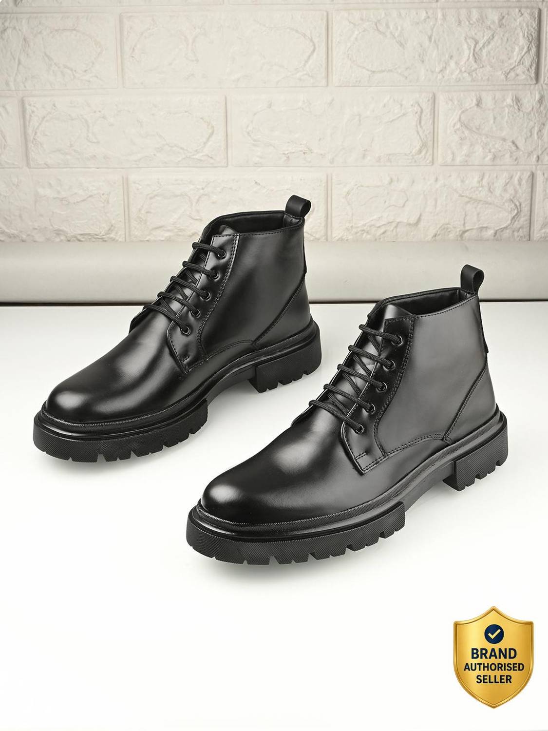 Roadster Men Black Boots