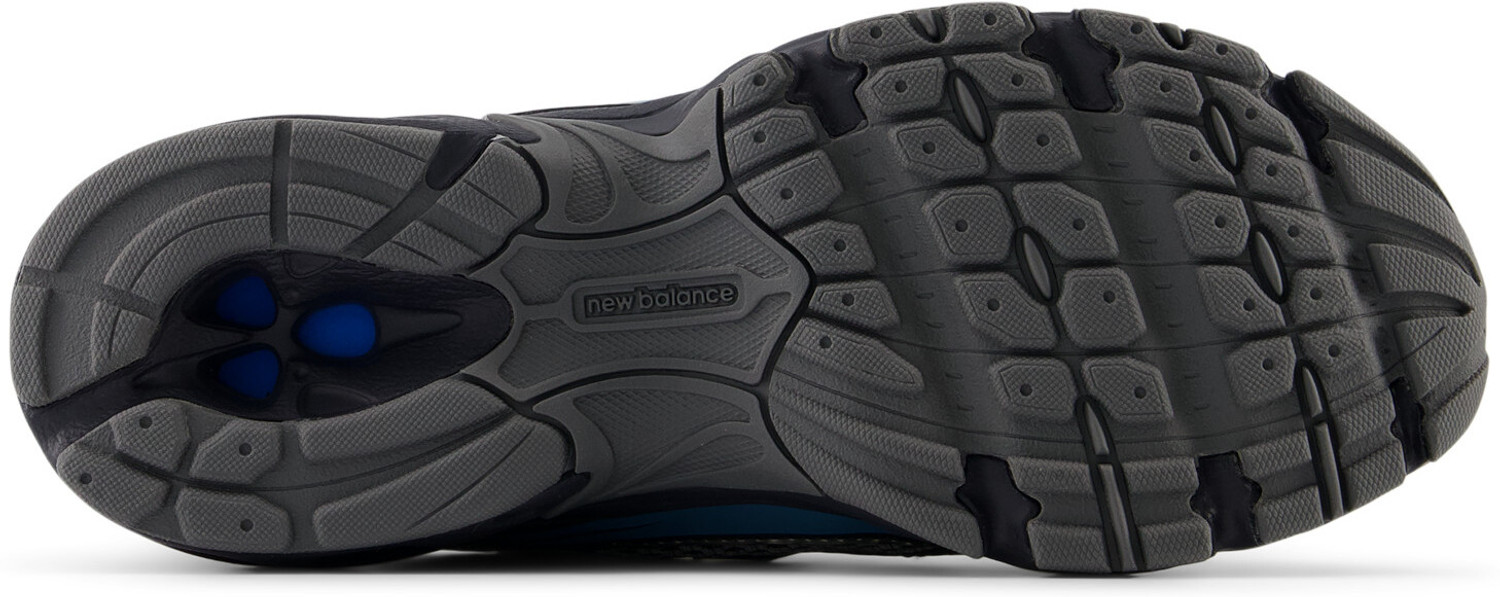 Image of New Balance 740 Sneakers For Men
