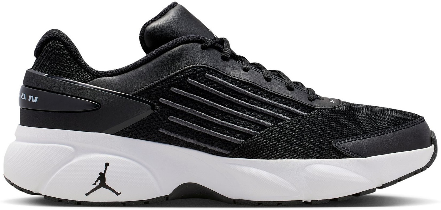 Image of NIKE Jordan Trunner Flow Sneakers For Men