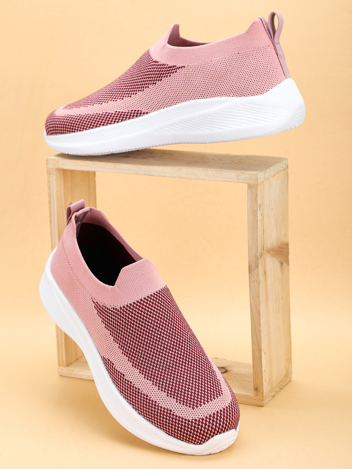 Image of TPENT TPENT STYLISH LIGHT WEIGHT CASUAL SHOES FOR WOMEN Slip On Sneakers For Women For Women