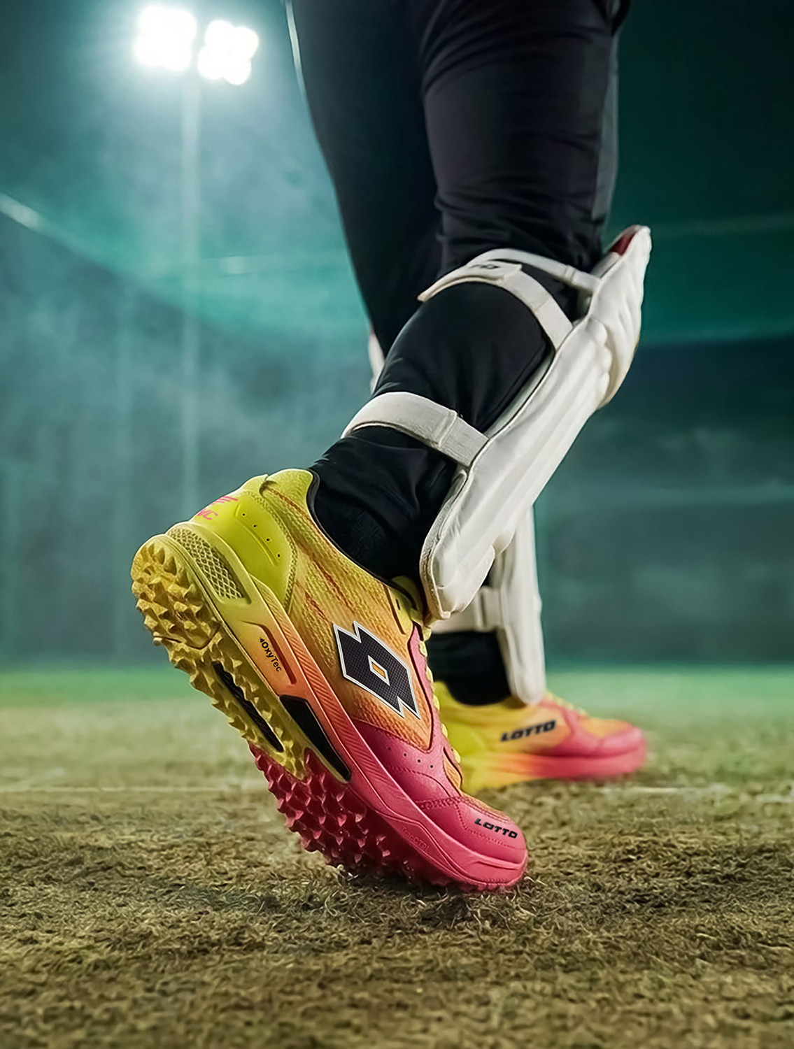 Image of LOTTO Blaze Hit - IPL Cricket Shoes For Men