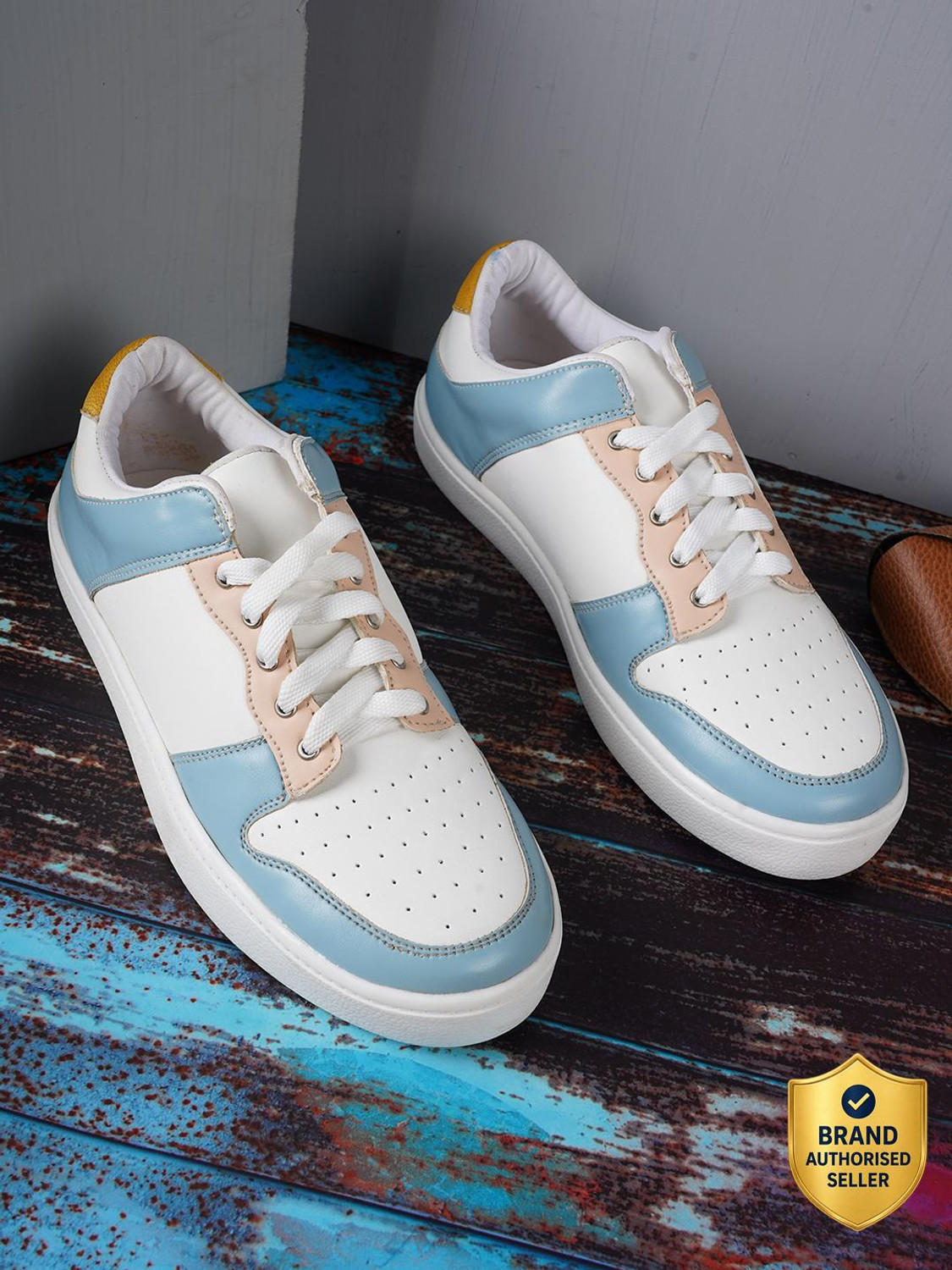 Image of CARLTON LONDON Women's Colorblock Lace-Up Casual Sneakers Sneakers For Women
