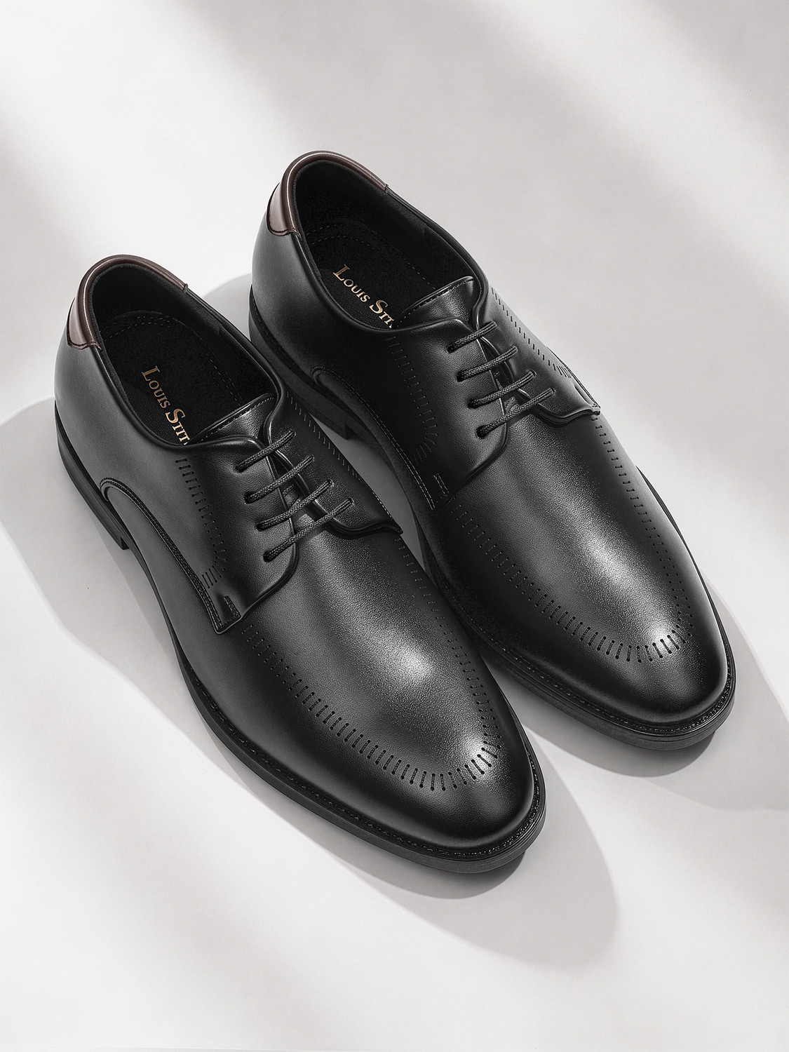 Image of LOUIS STITCH Men's Jet Black Formal Lace-Up Derby Shoes Derby For Men