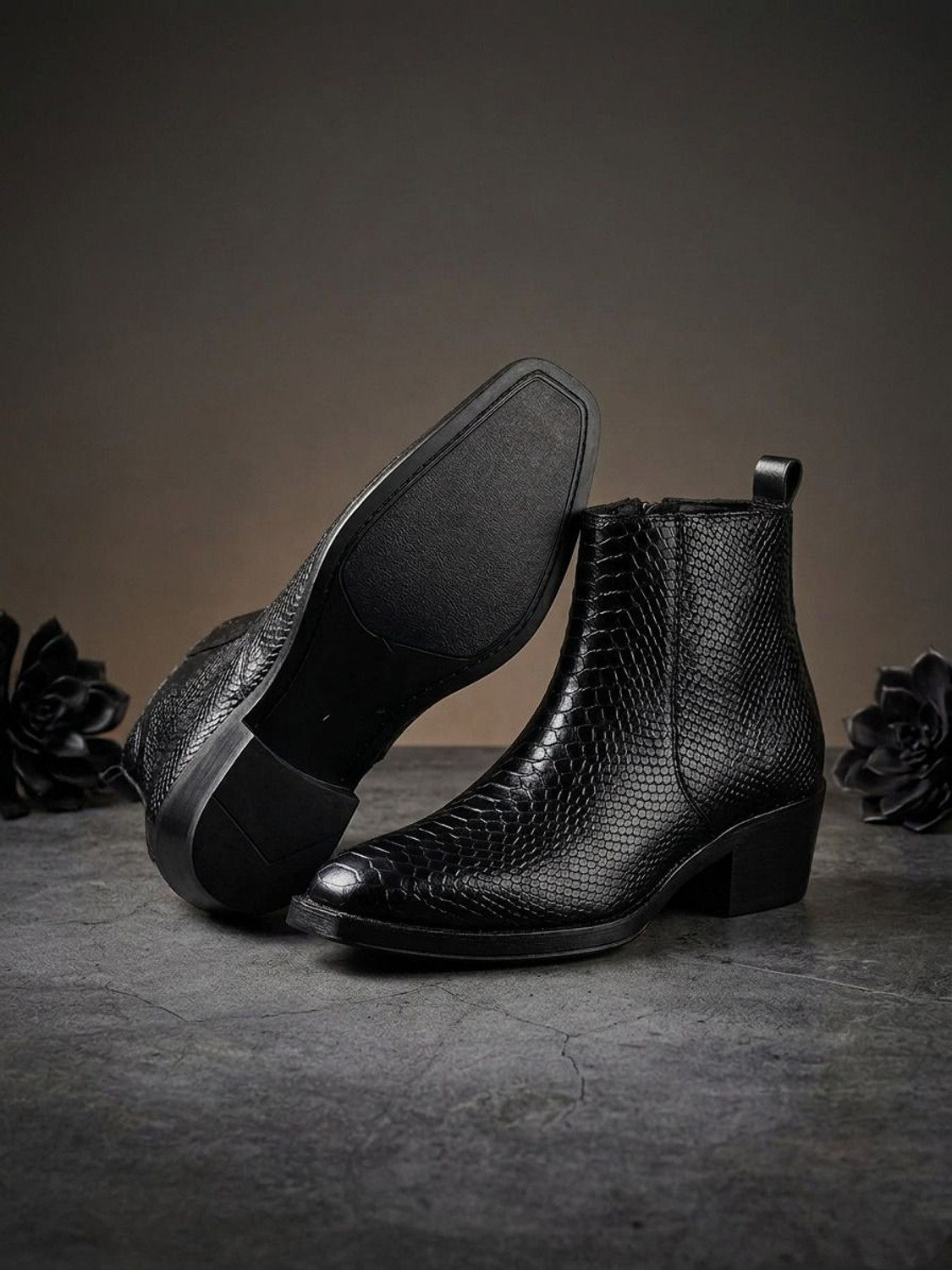 Image of ERIX Men's Croco Texture Side Zipper Synthetic Leather chelsea Boots For Men