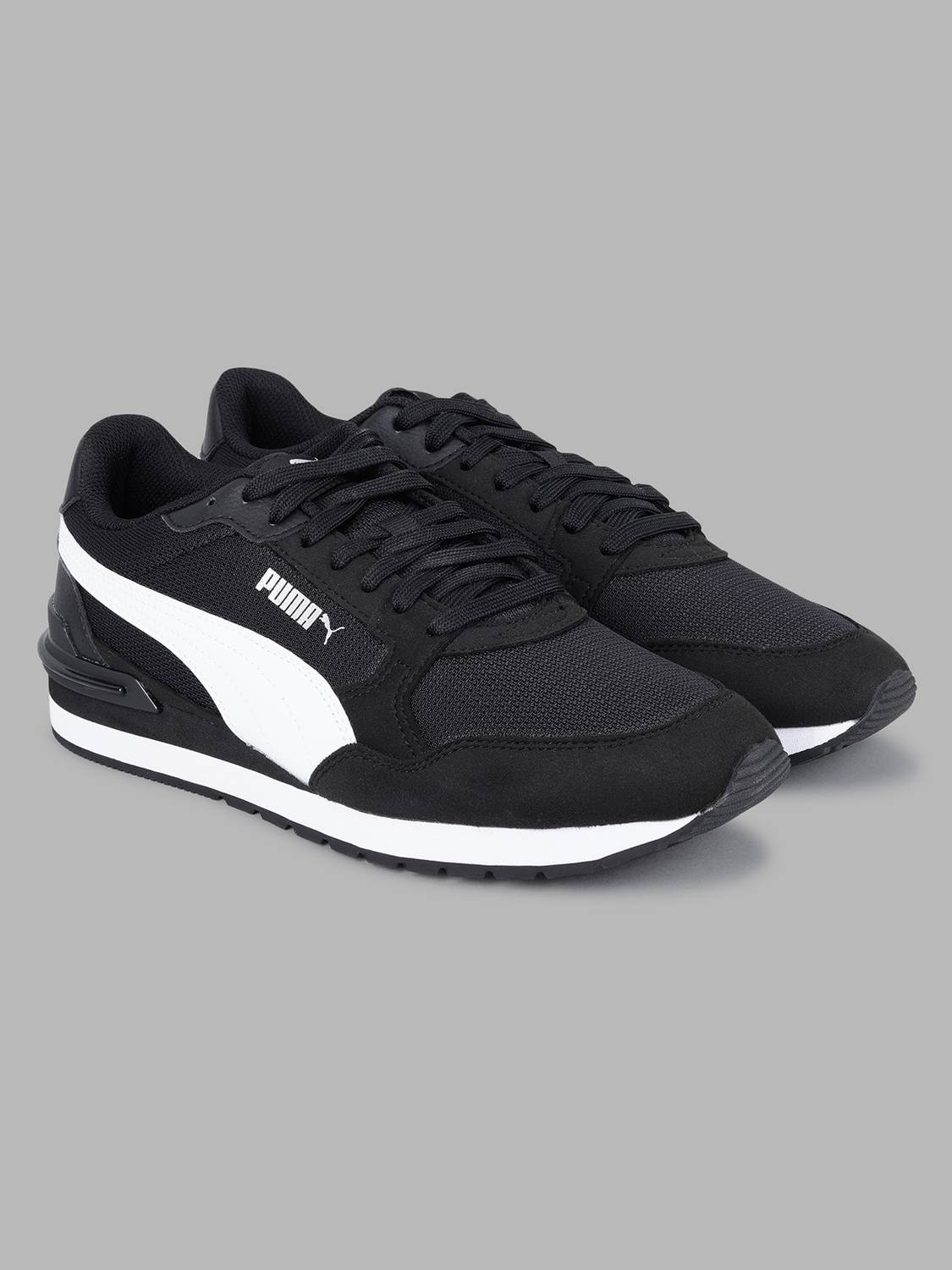 PUMA ST Runner v4 Mesh Sneakers for Men (Black) - Image 2