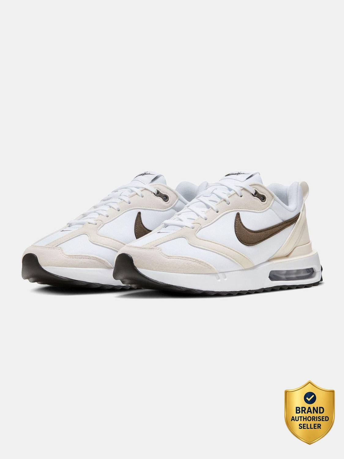 NIKE WMNS Air Max Dawn Sneakers (White)