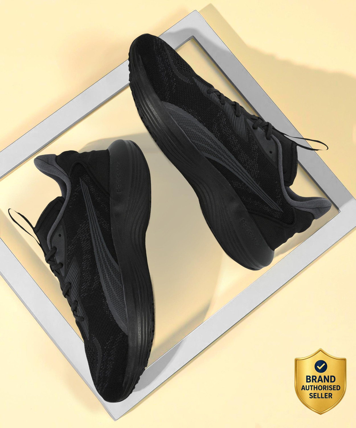 Image of PUMA Scend Pro HeatStride Running Shoes For Men