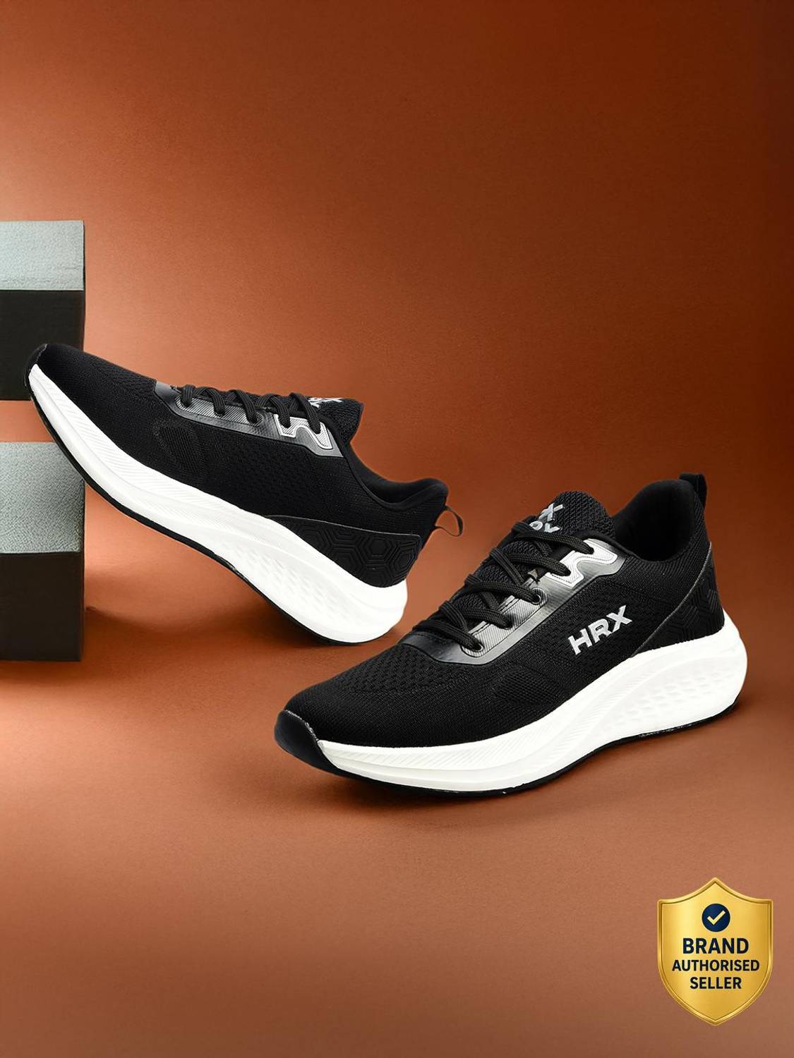 HRX by Hrithik Roshan RC-99Z_6 Outdoors Men Black - Image 1