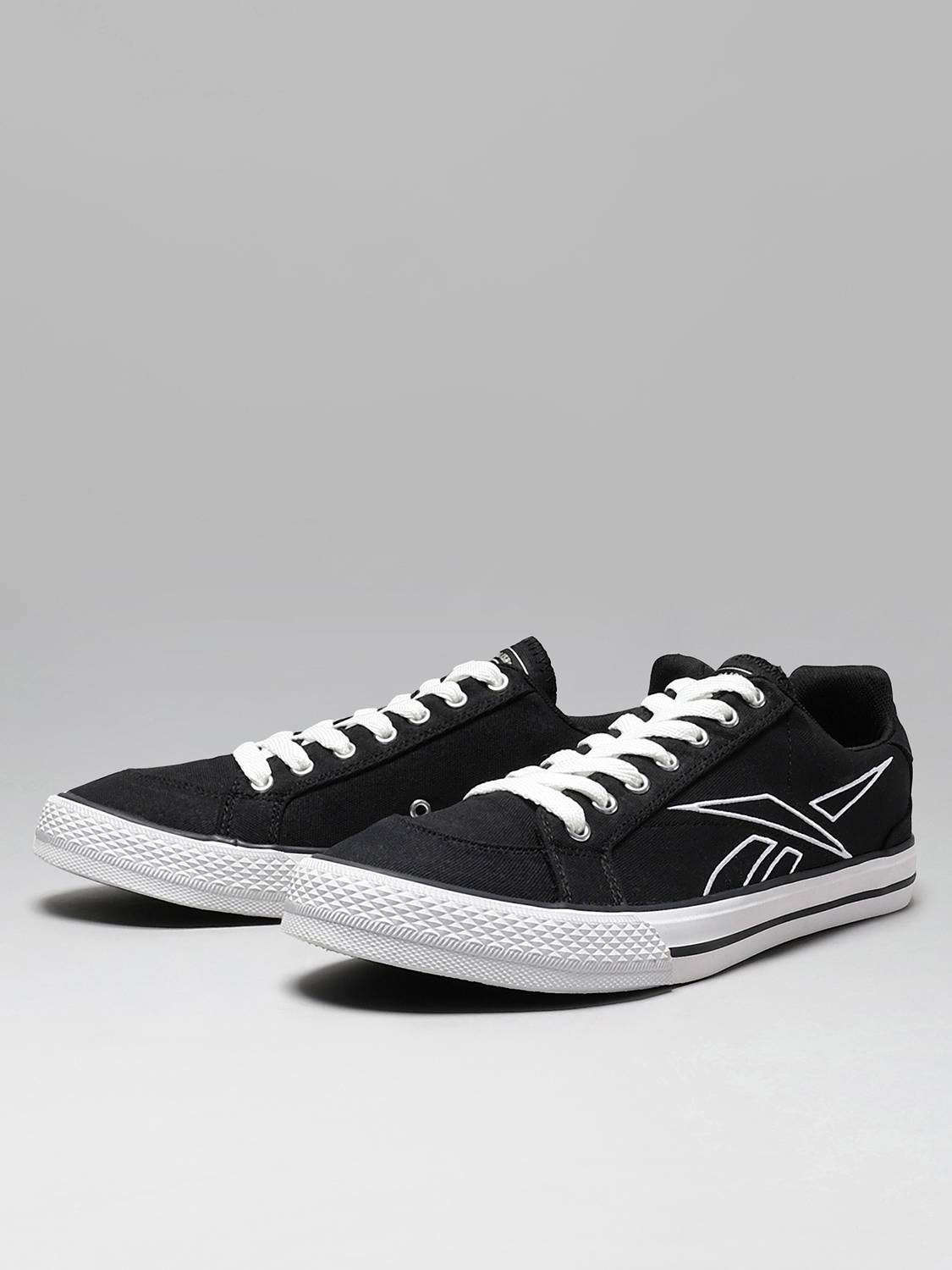 REEBOK COTS KAI Sneakers for Men, Black - Image 3