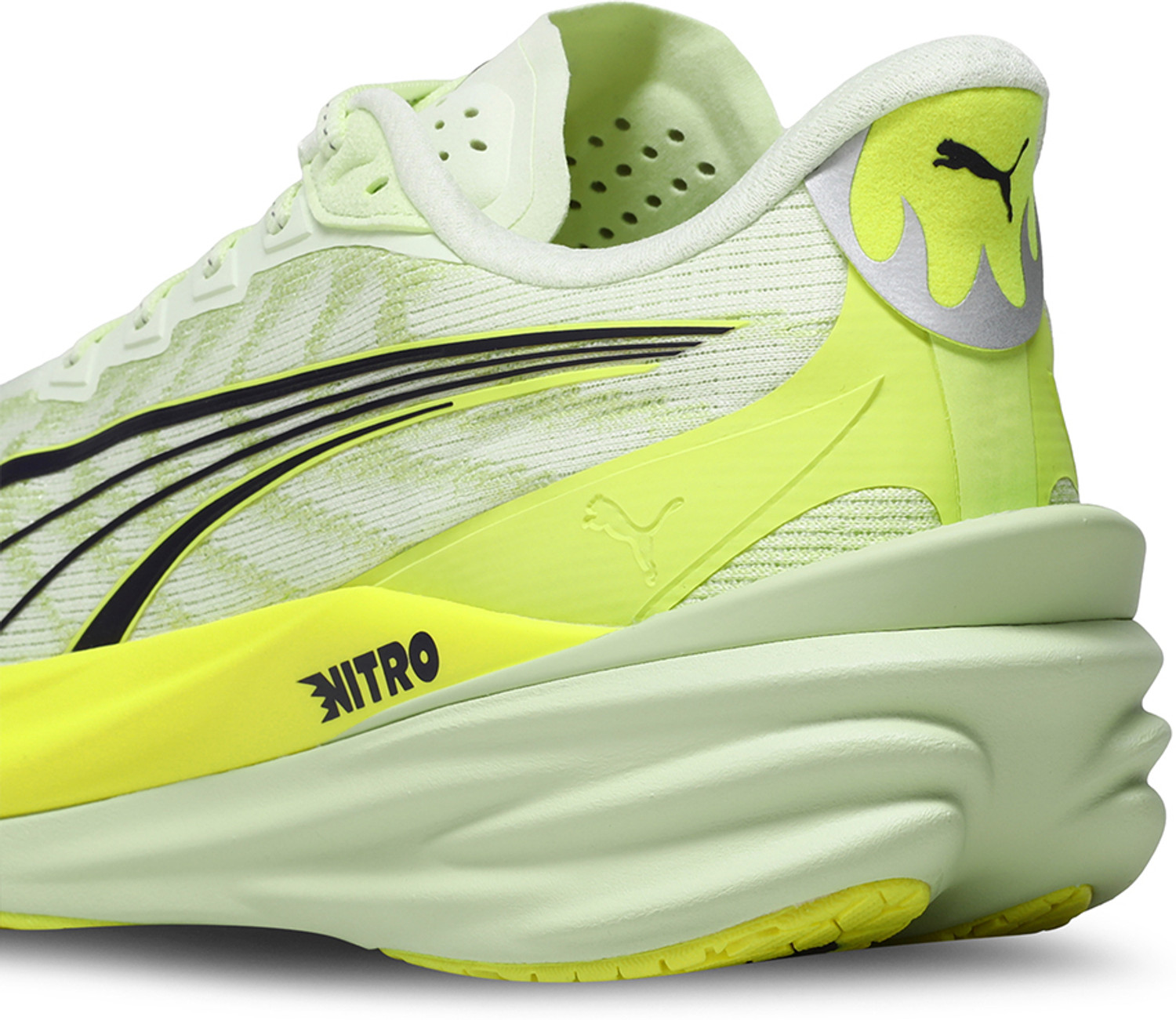 Image of PUMA Deviate NITRO 4 WIDE Running Shoes For Men
