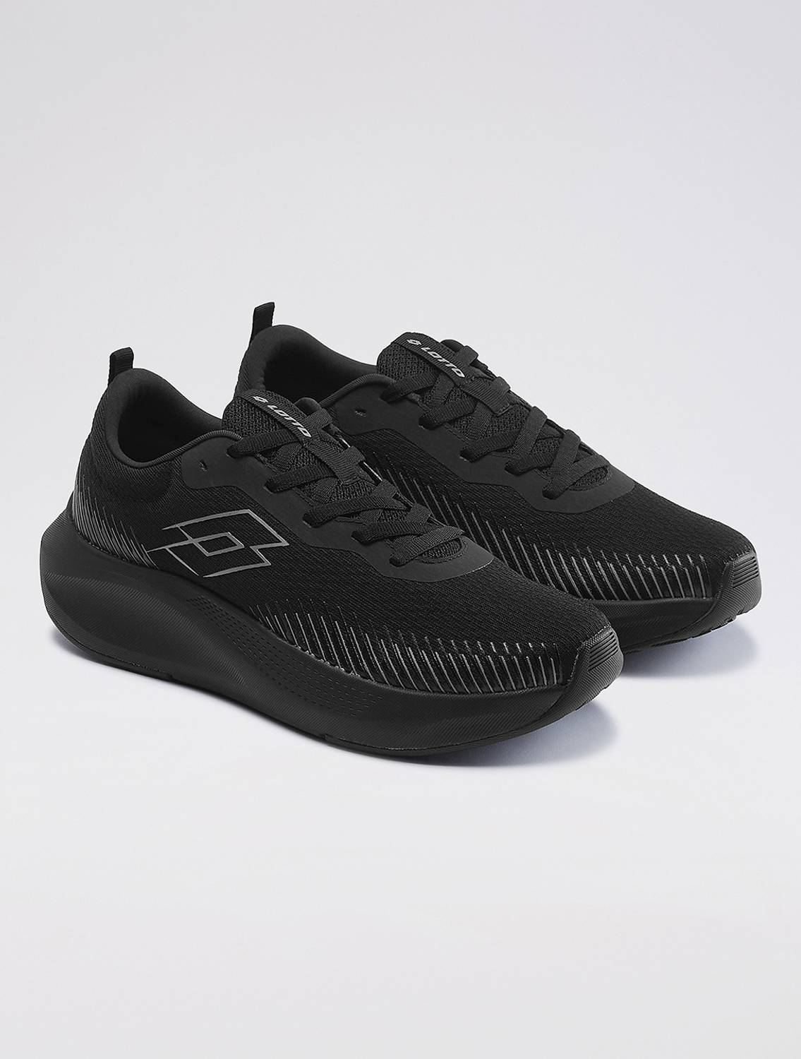 LOTTO Strikerun Running Shoes for Men, Black - Image 4