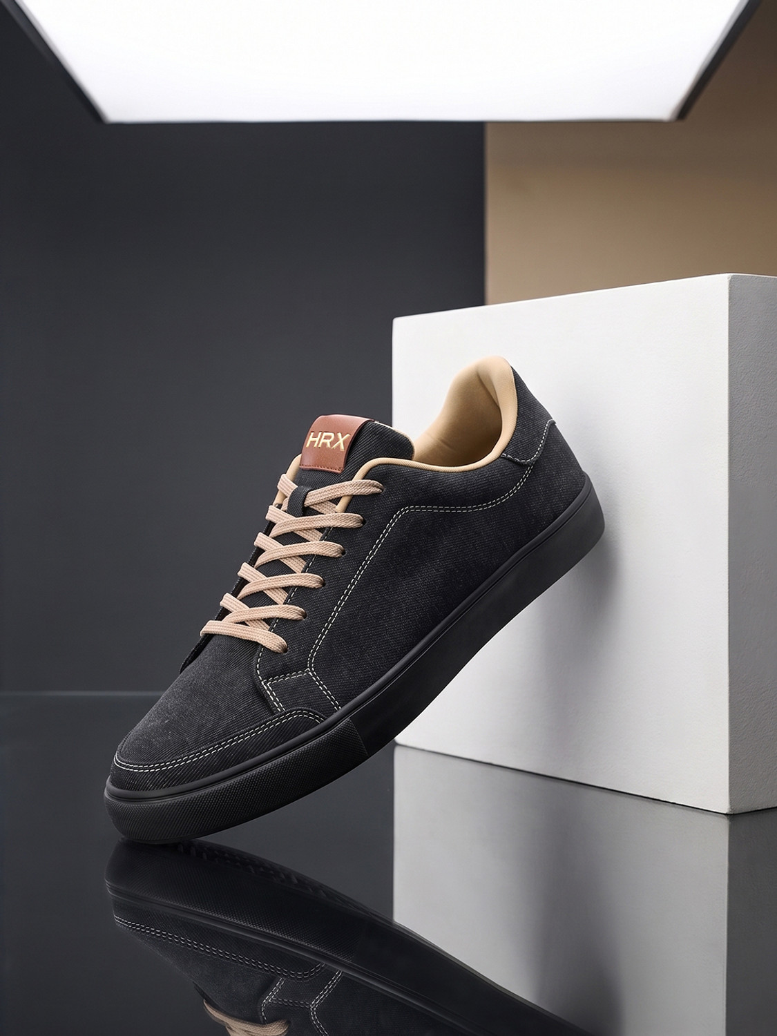Image of HRX by Hrithik Roshan HX-411 03 Sneakers For Men (Black, 8)