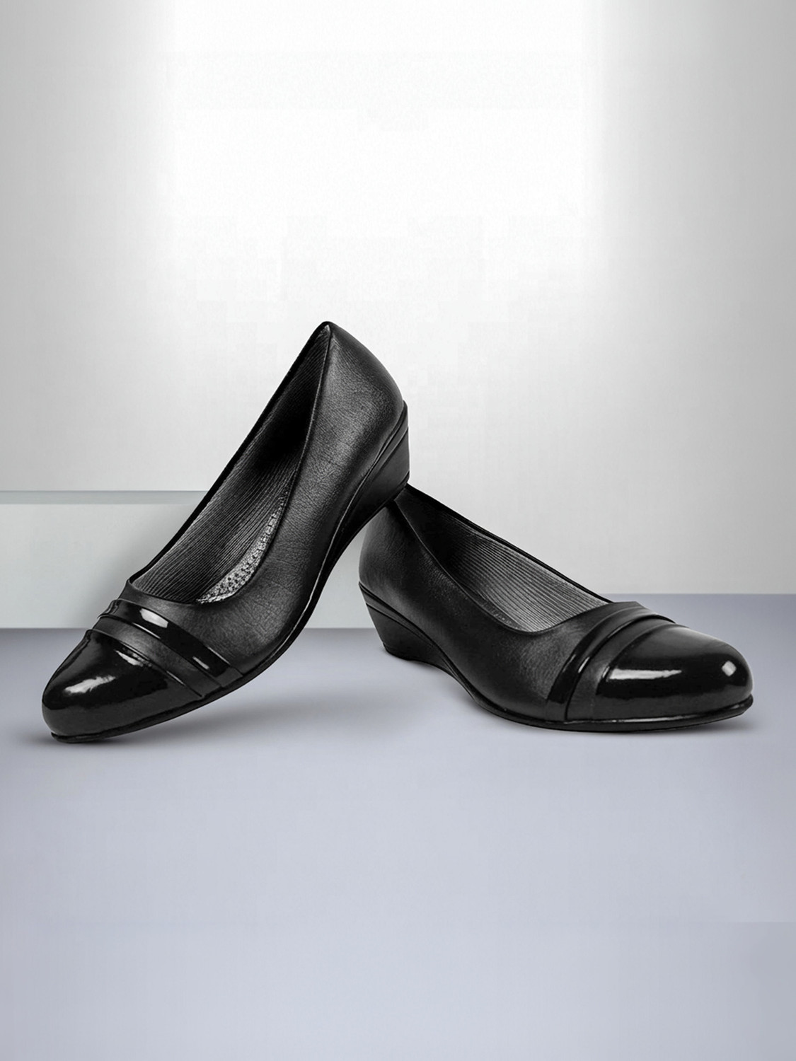 Image of TOSHINA SHOES KING Bellies Slip On For Women