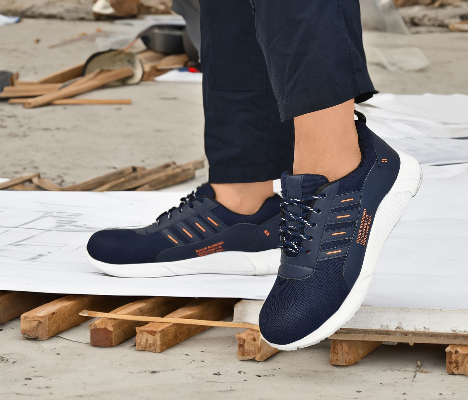 Image of Peclo Steel Toe Safety shoes For Men Outdoors For Men