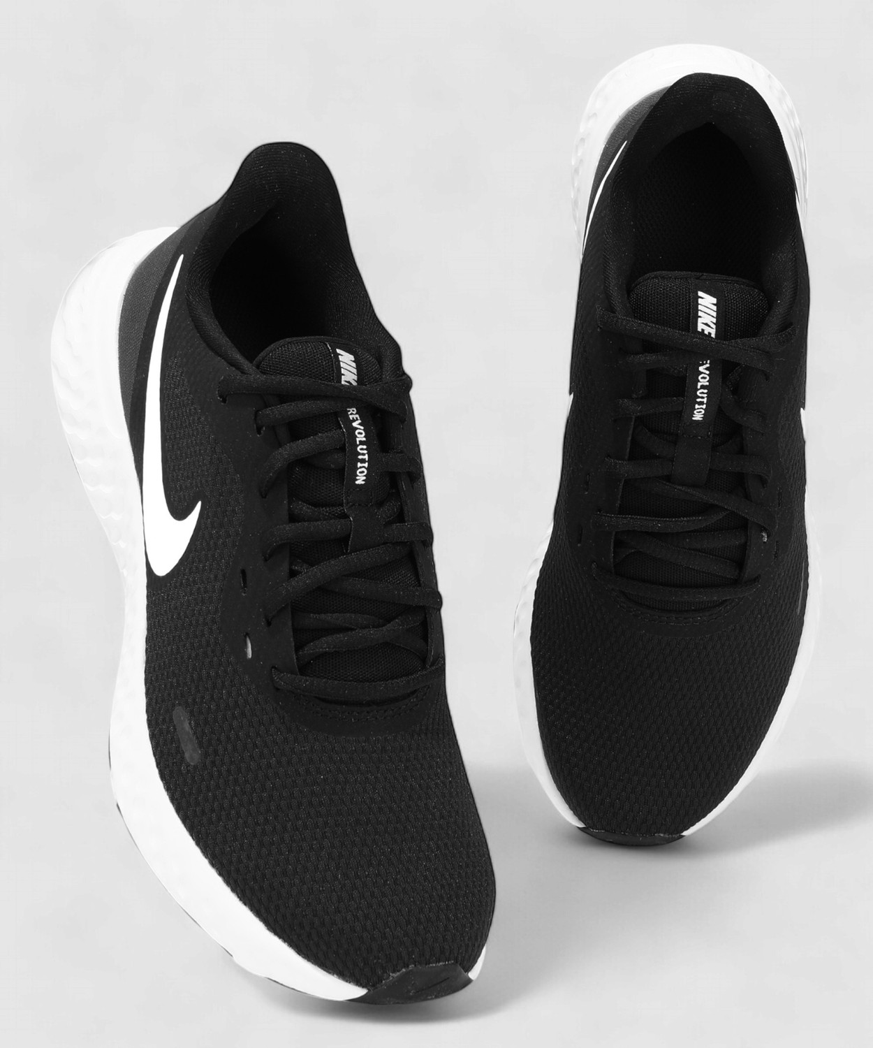 nike revolution 5 flipkart