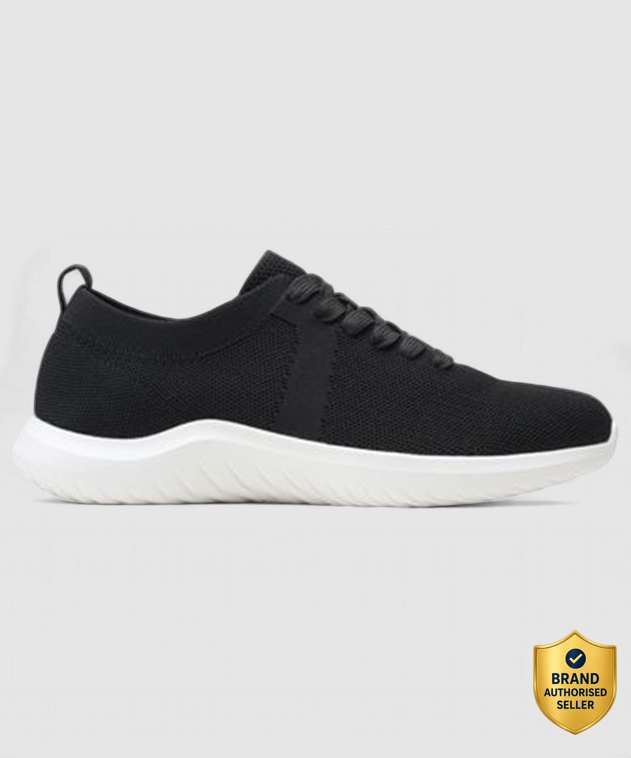 Image of CLARKS Walking Shoes For Women (Black, 4)