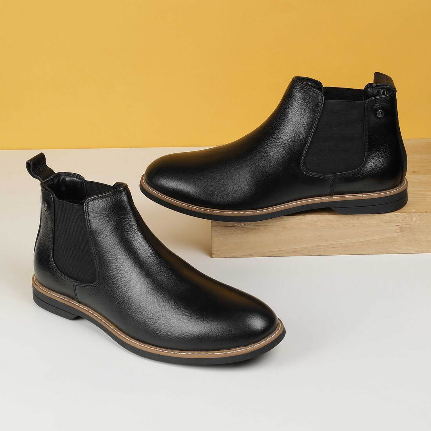 Image of MOCHI Boots For Men