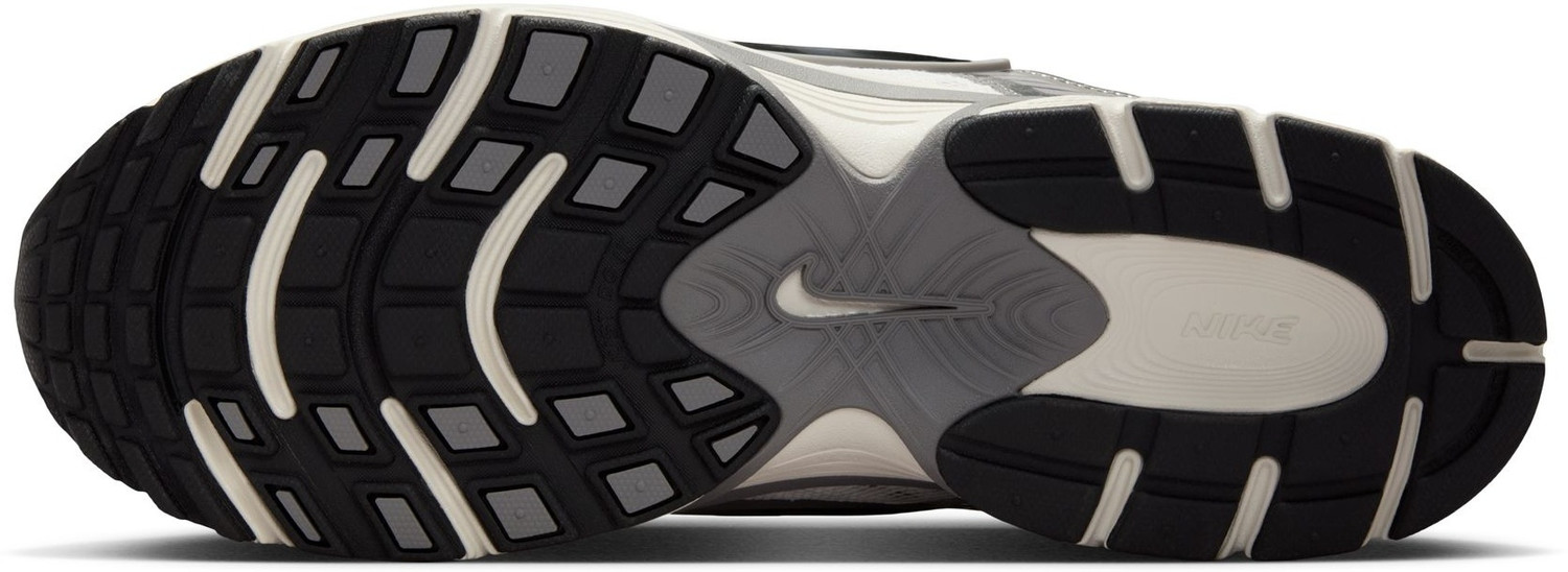 Image of NIKE V5 RNR Sneakers For Men