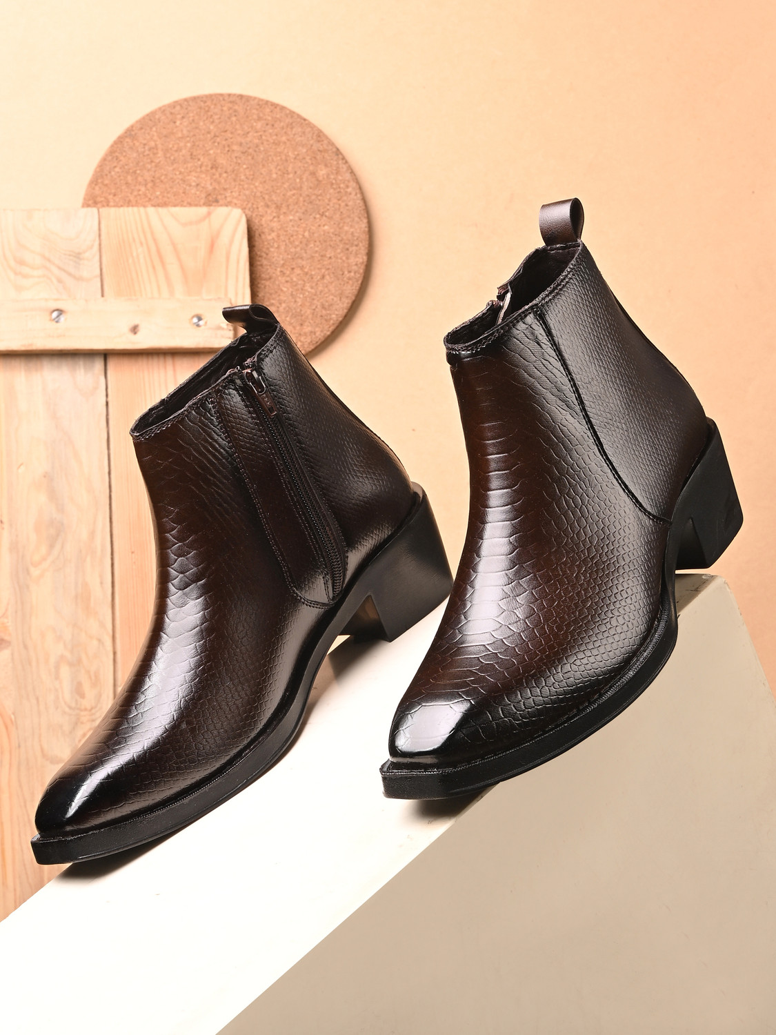 Image of Knoos Boots For Men