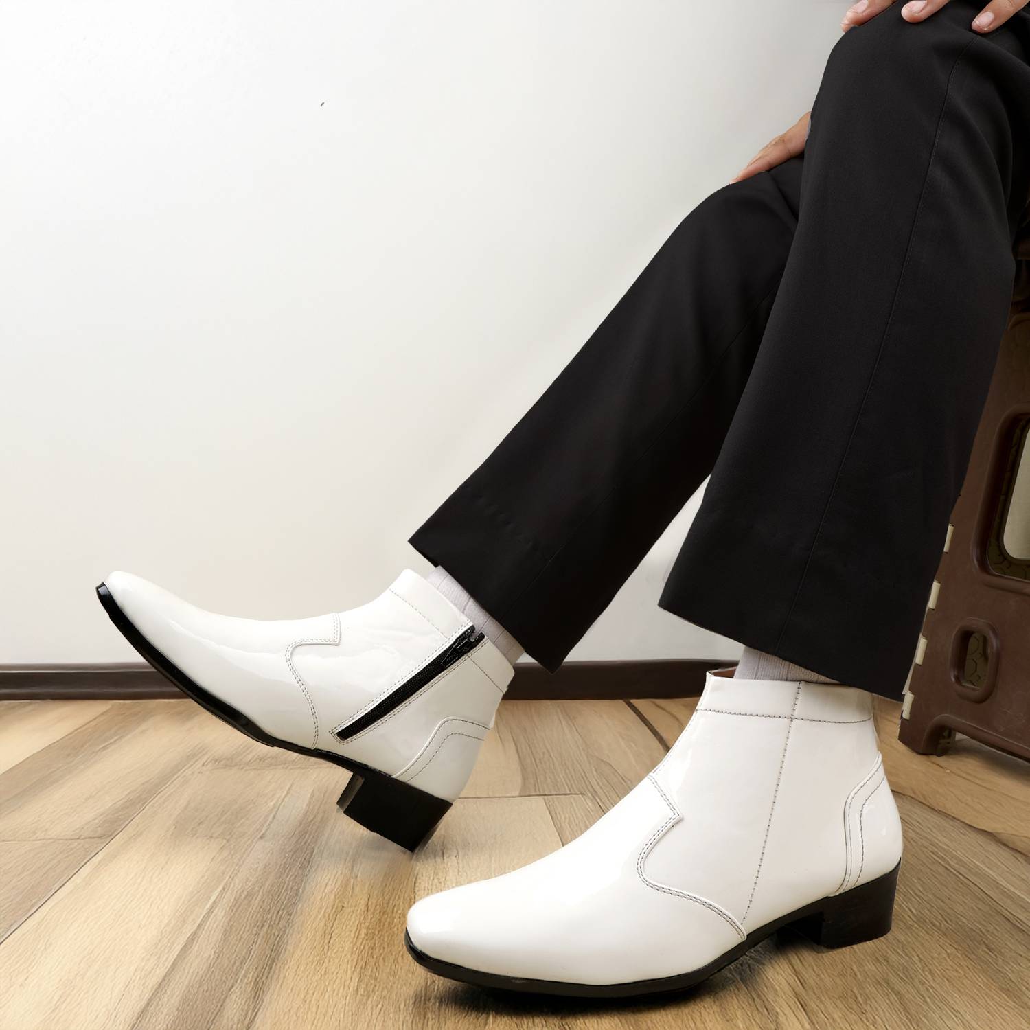 YUVRATO BAXI Men's White Ankle Boot - Image 5