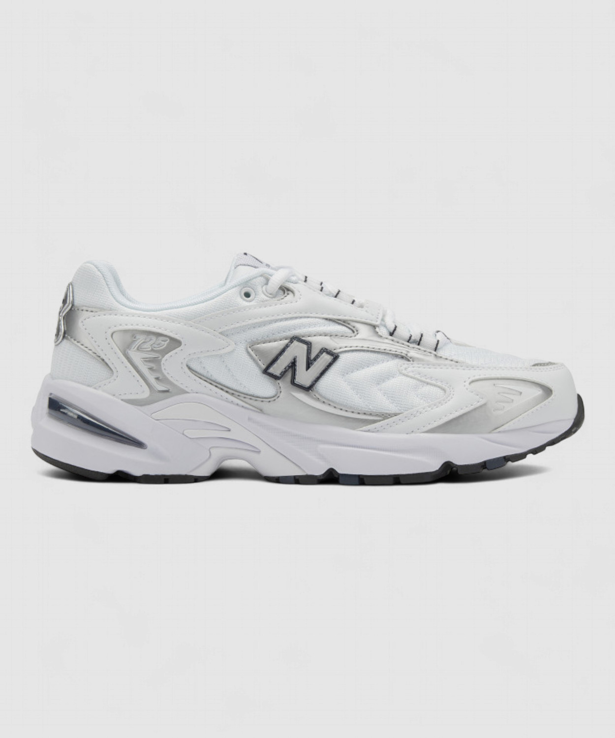 Image of New Balance 725 Sneakers For Men