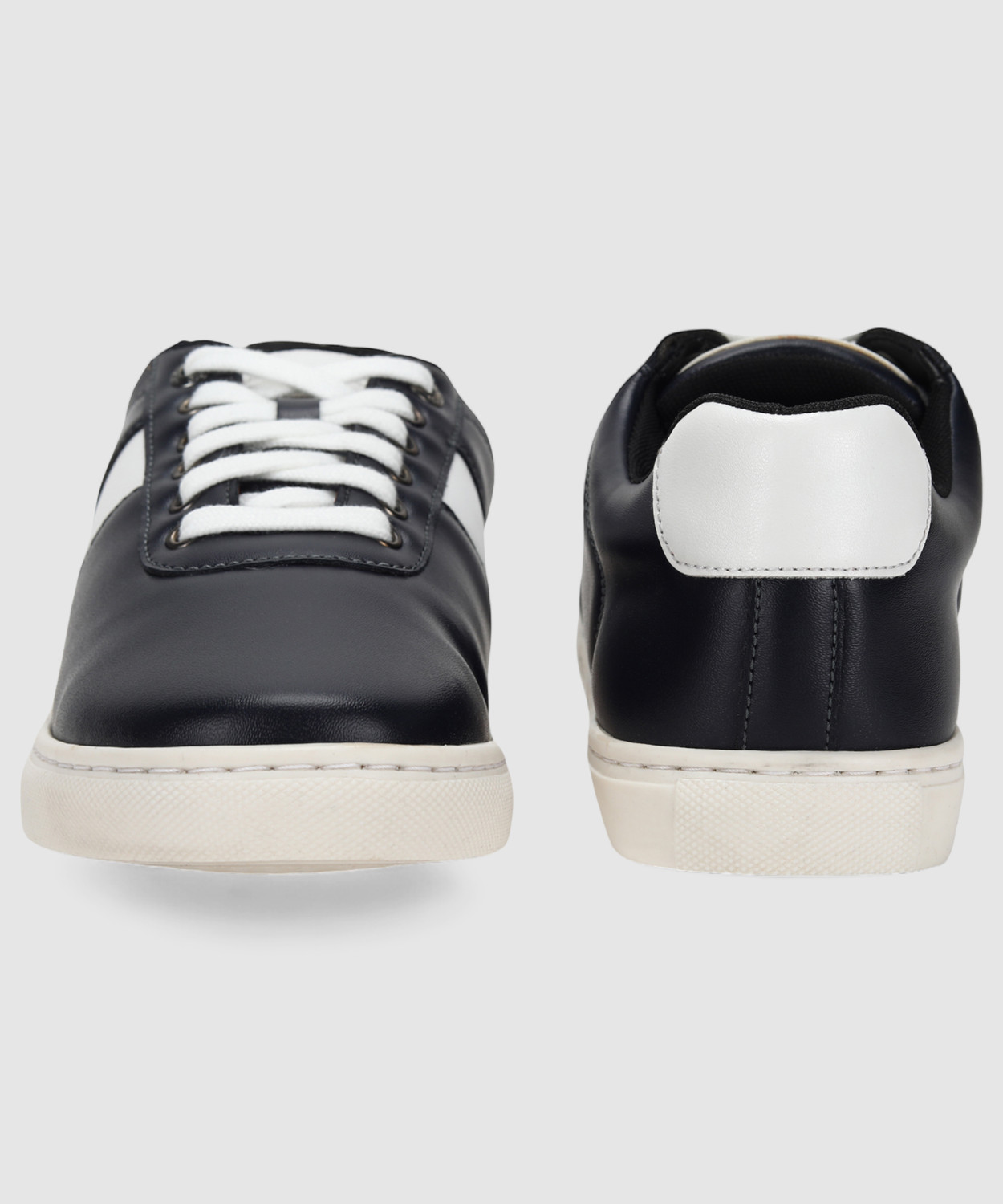 Image of LEVI'S Men's Color-blocked Sneakers Sneakers For Men