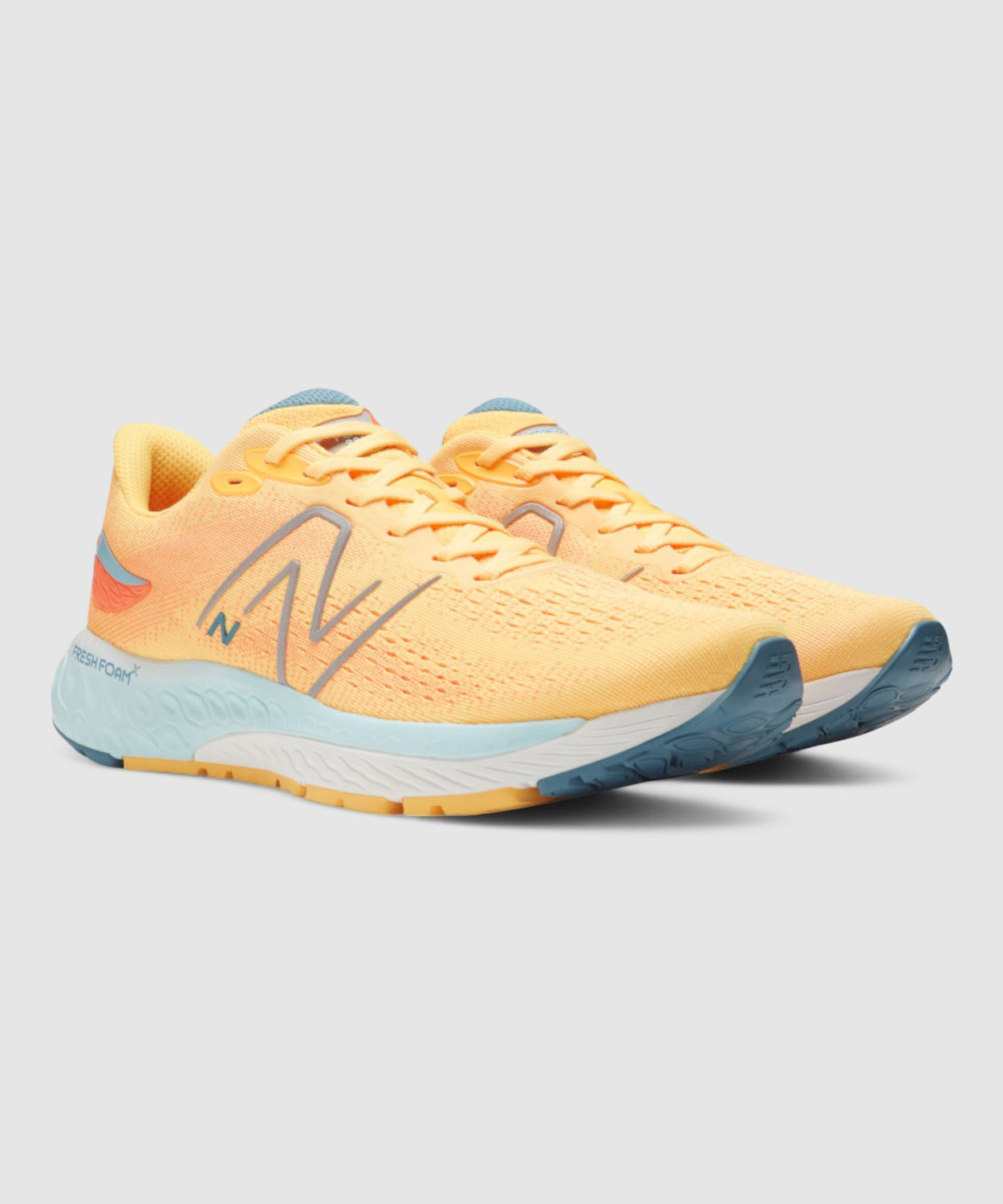 Image of New Balance 880 Running Shoes For Men