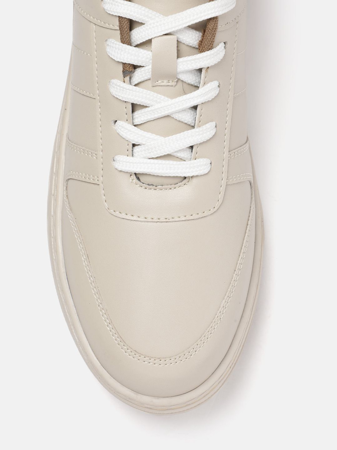 Image of Roadster Sneakers For Women