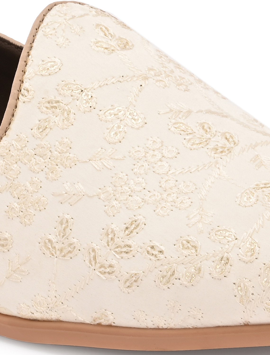 Image of House of Pataudi Festive Ready Slip-On | Lightweight Premium Embroidery Pattern Mojaris For Men