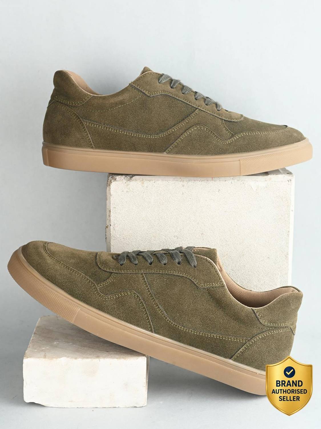 Roadster Men's Comfortable Outdoor Sneakers (Green)