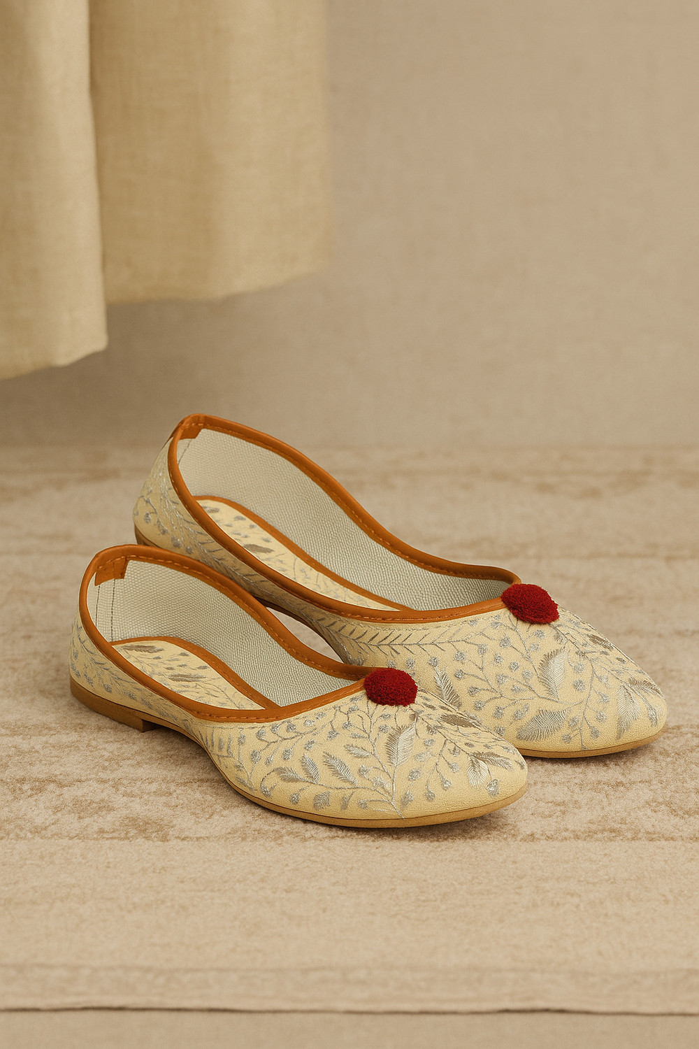 Image of RTC ROYAL TRADING COMPANY Jutis For Women