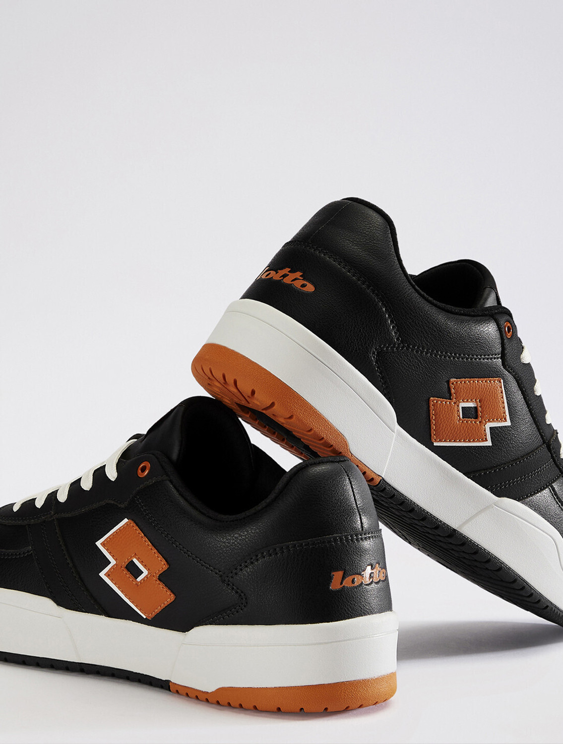 Image of LOTTO Hoop Star Citta Sneakers For Men