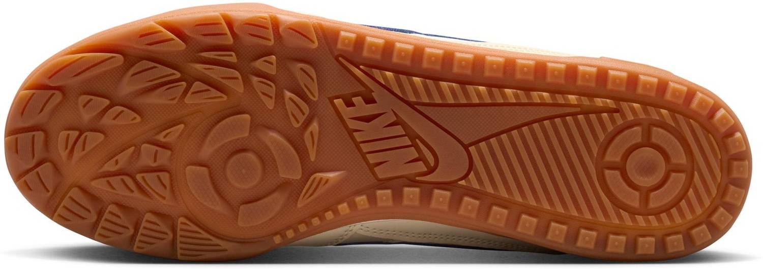 NIKE TERRA MANTA Men's White Sneakers - Image 4
