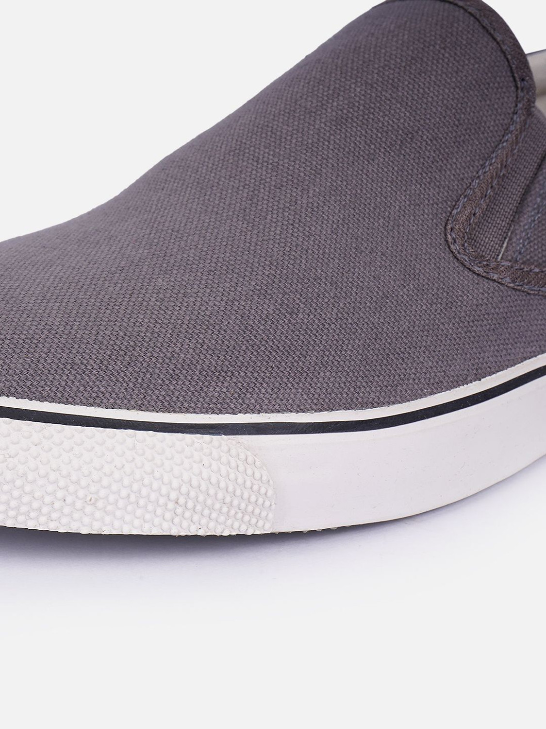 Image of Roadster Sneakers For Men