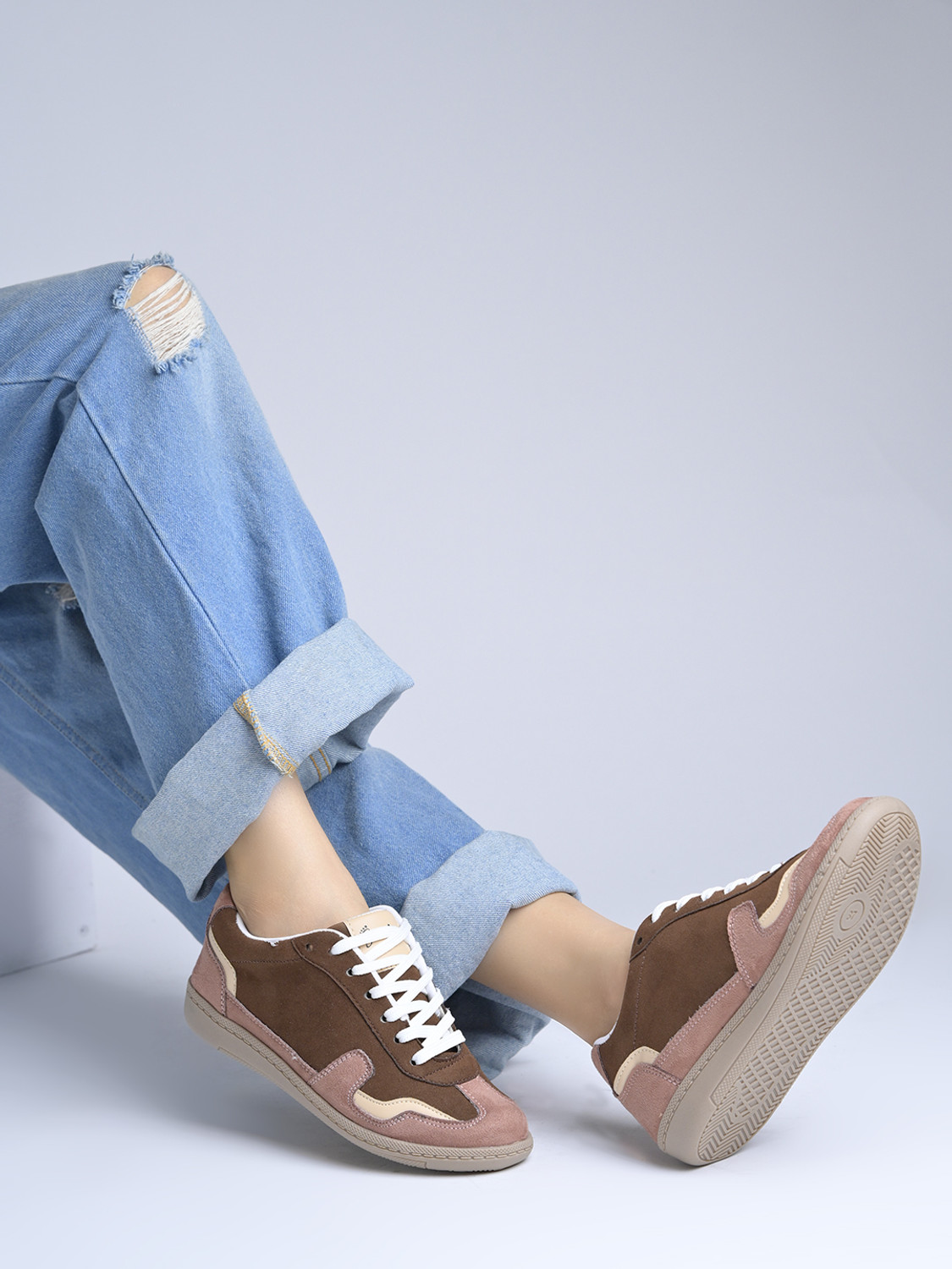 Image of SHOETOPIA Sneakers For Women