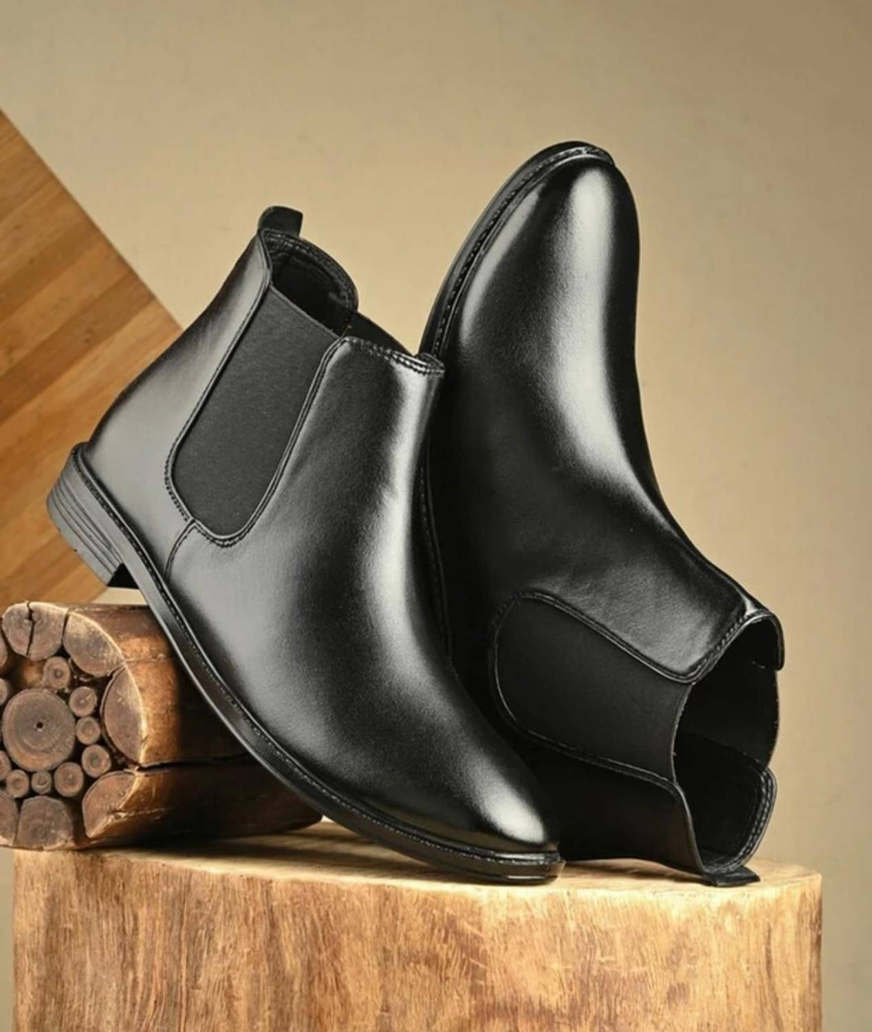 Wogdan Black Synthetic Leather Chelsea Boots - Image 1