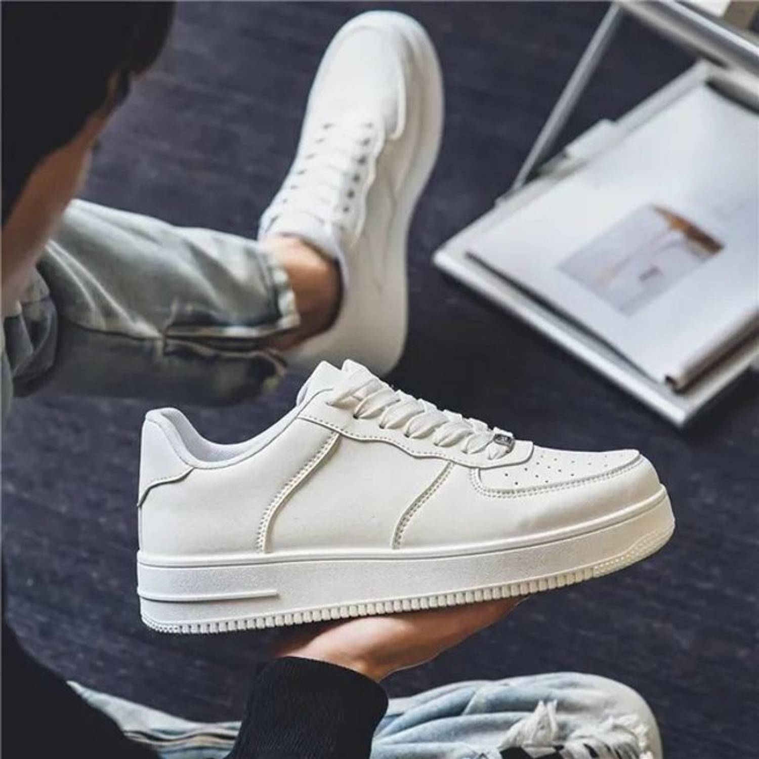 MODESTINE White Sports Shoes for Men - Image 4