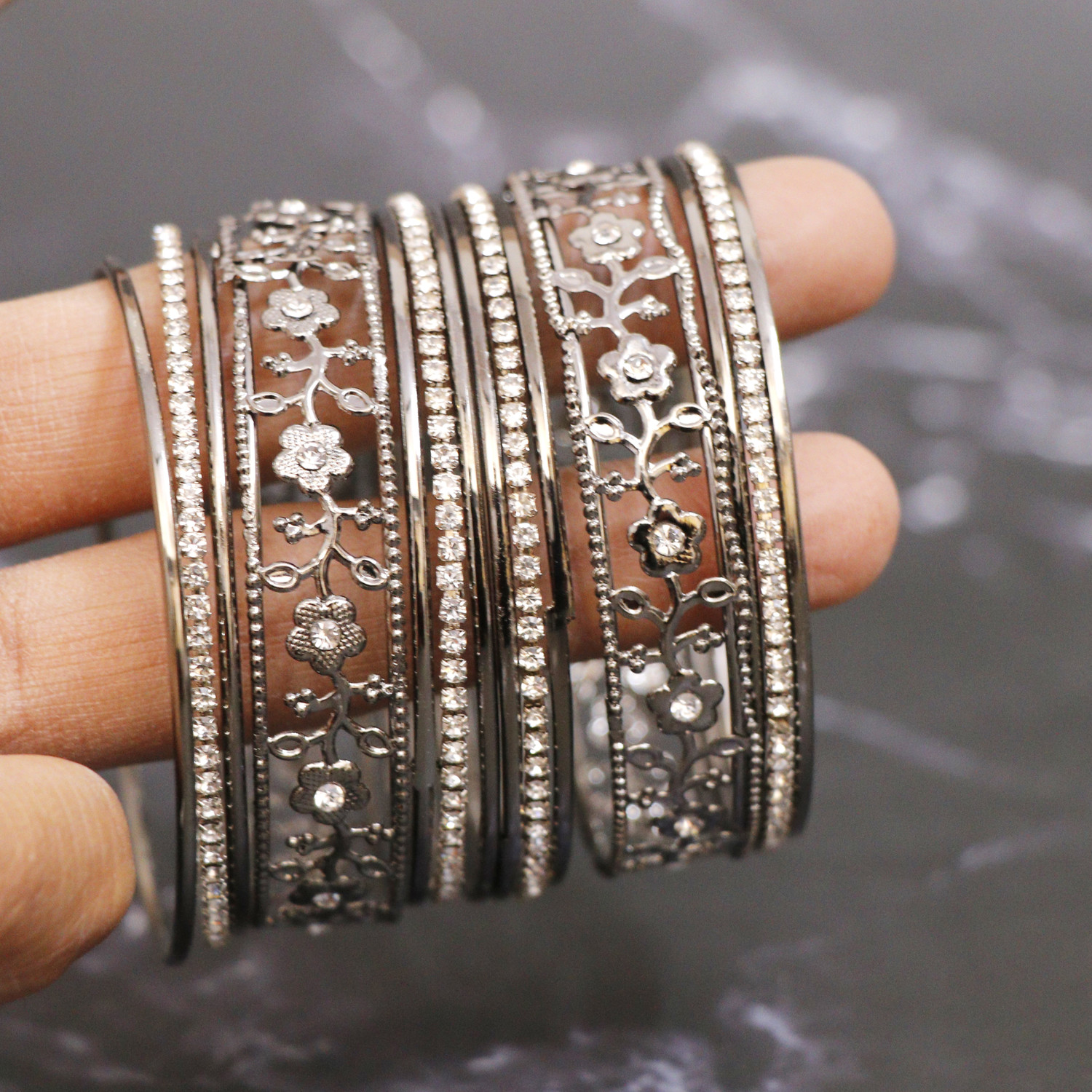 Image of NAVMAV Metal Bangle Set
