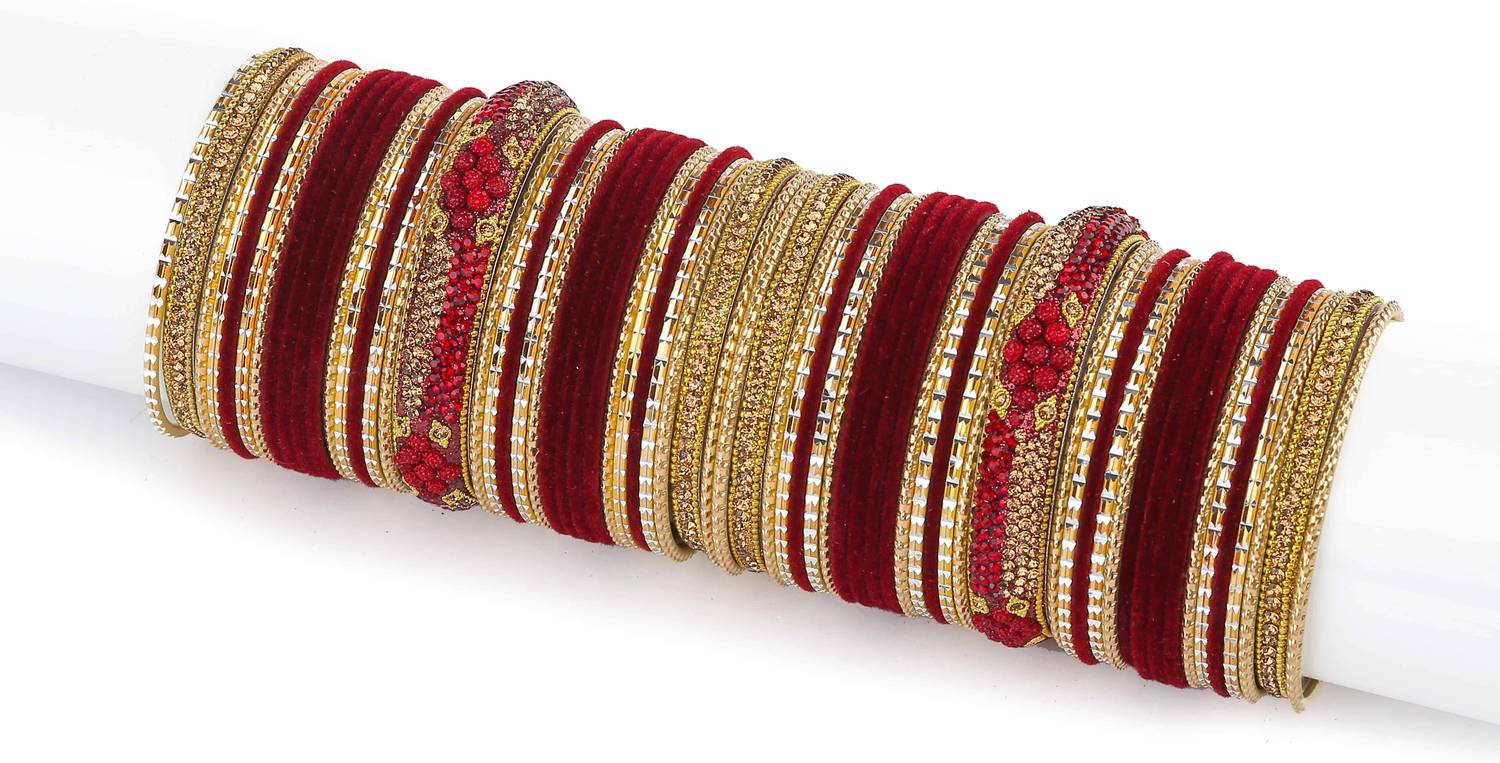 Amika Metal Bangle Set