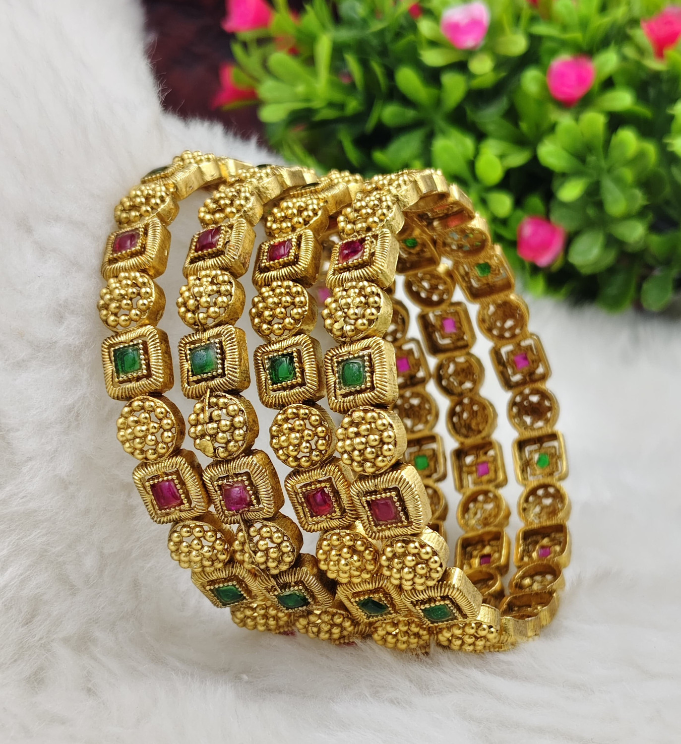 Image of Atulya Alloy Gold-plated Bangle