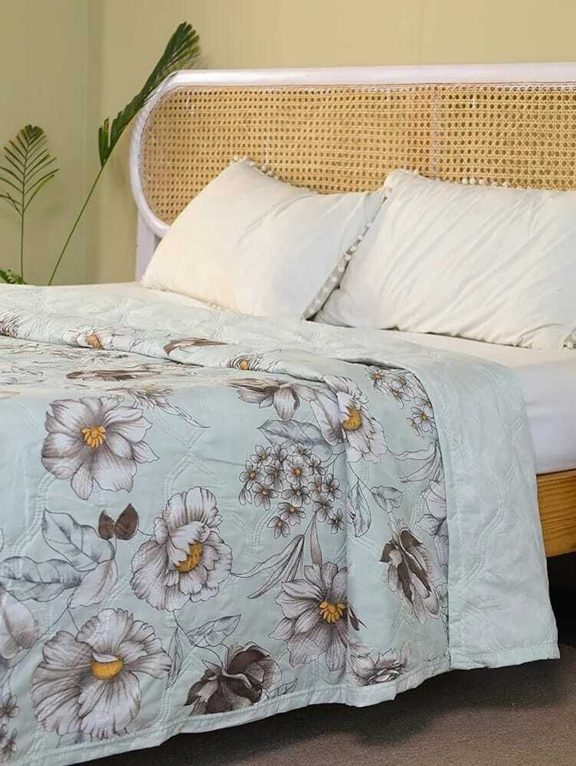 Image of Comfowell Floral Single Comforter for AC Room